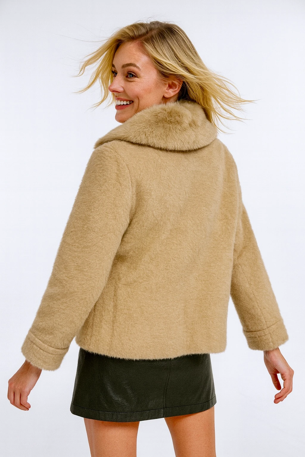 İtalyan Yaka kürklü Angora Ceket - BEJ