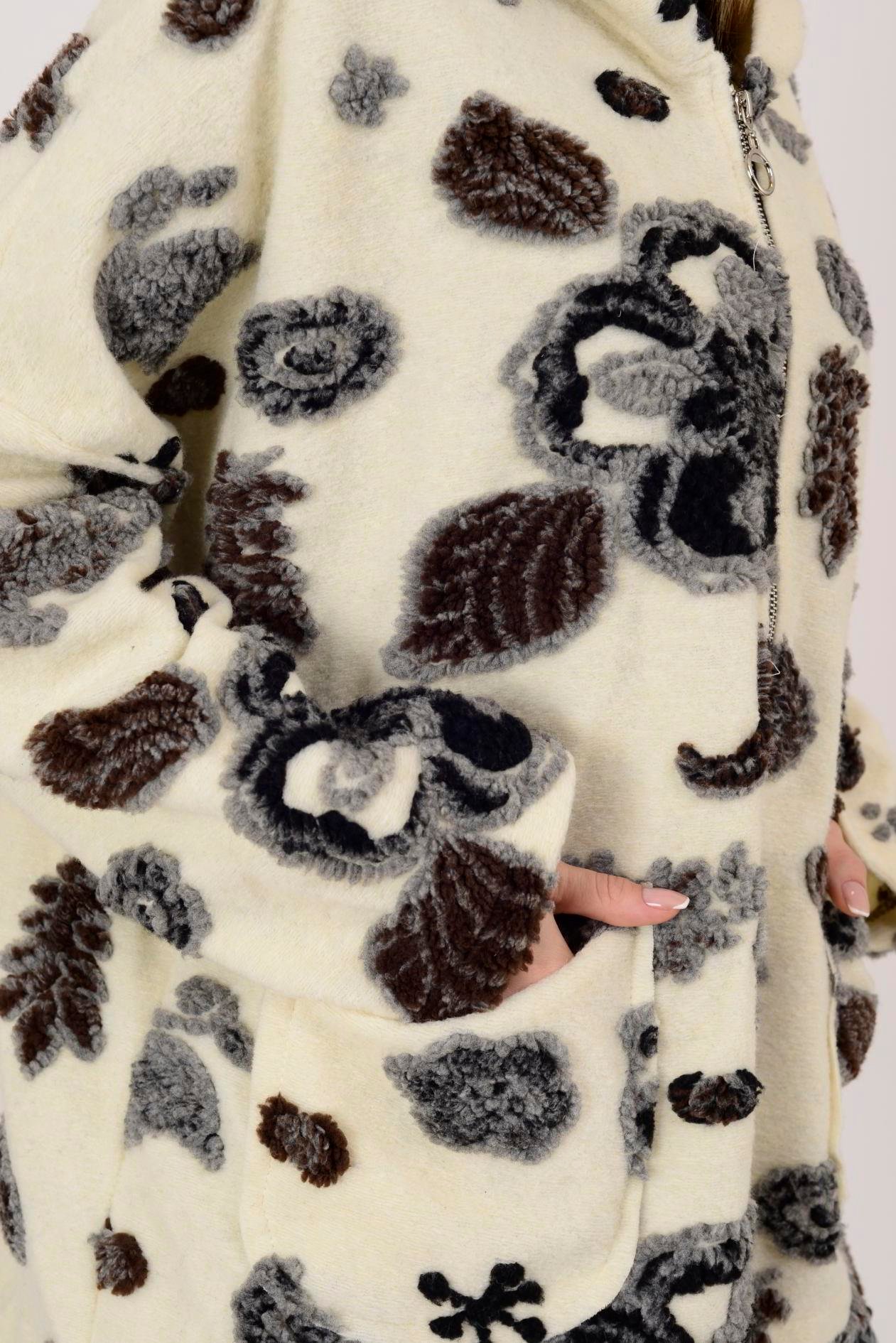 İtalyan Çiçek Tasarımlı Kapüşonlu Keçe Kaban - BEYAZ