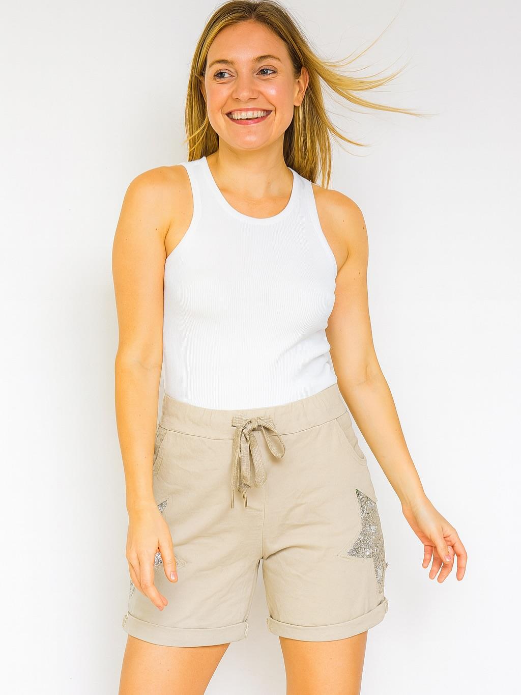 İtalyan Likralı Yıldız Detaylı Şort - BEJ