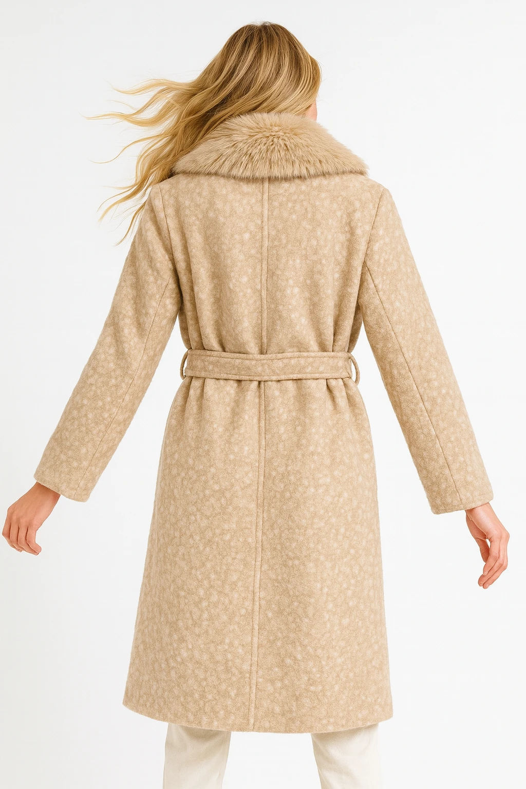 İtalyan Yaka Kürklü Keçe Kaban - BEJ