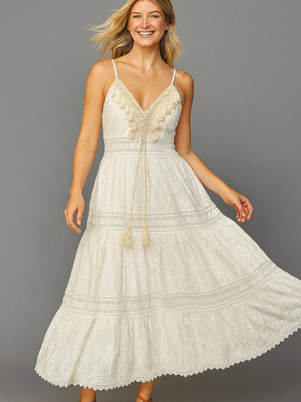 İtalyan Dantel Ponponlu Elbise - BEYAZ