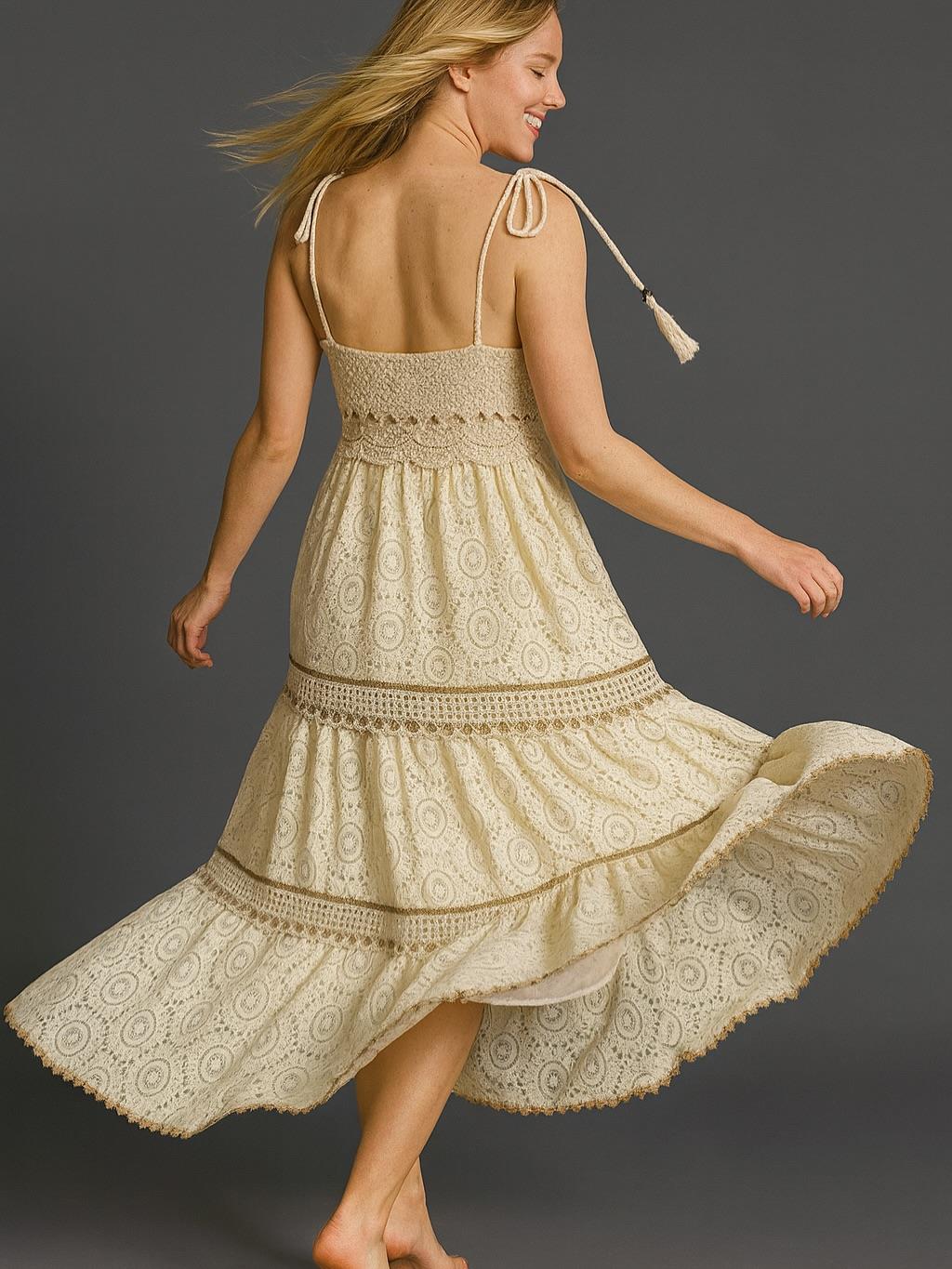 İtalyan Dantel Omuzdan Bağlamalı Elbise - BEJ