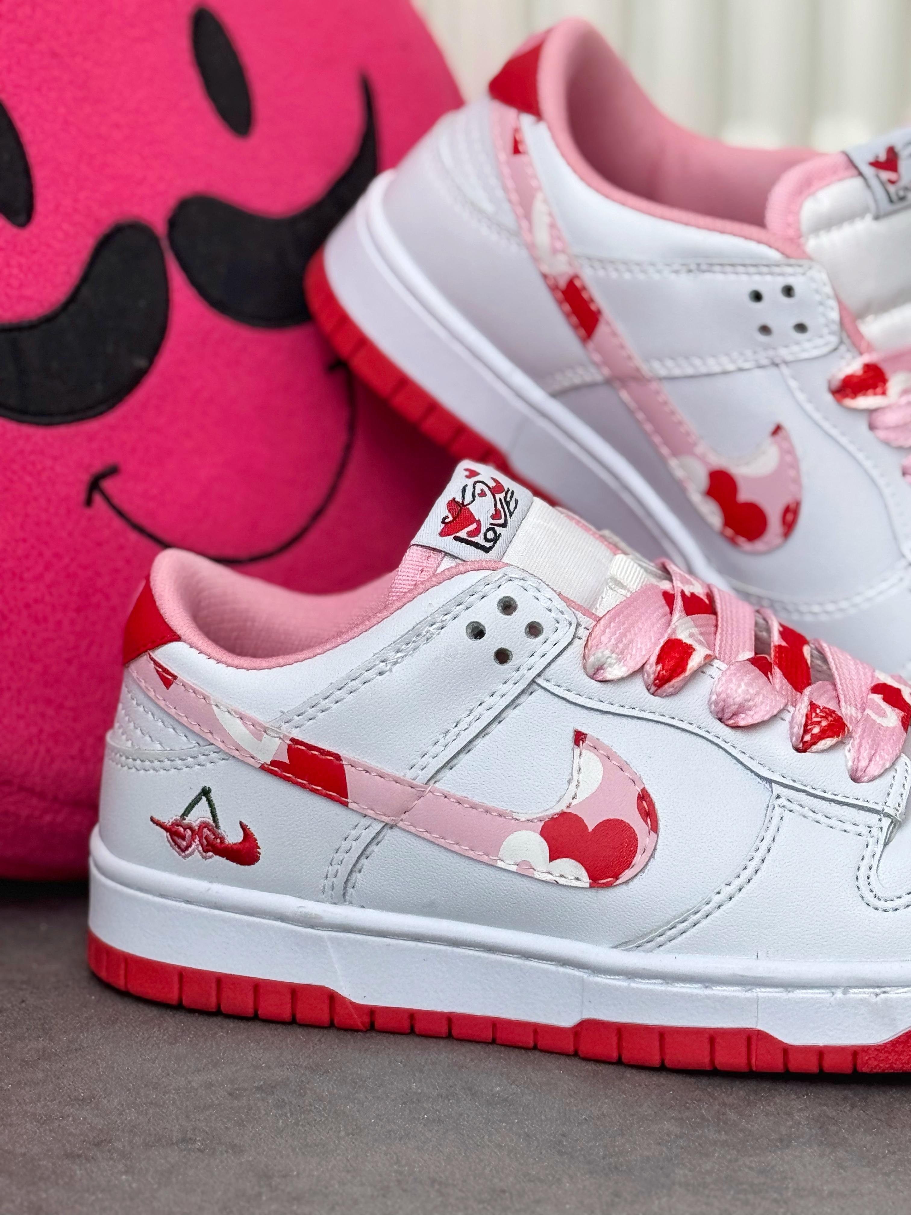 Dunk Low Cherry