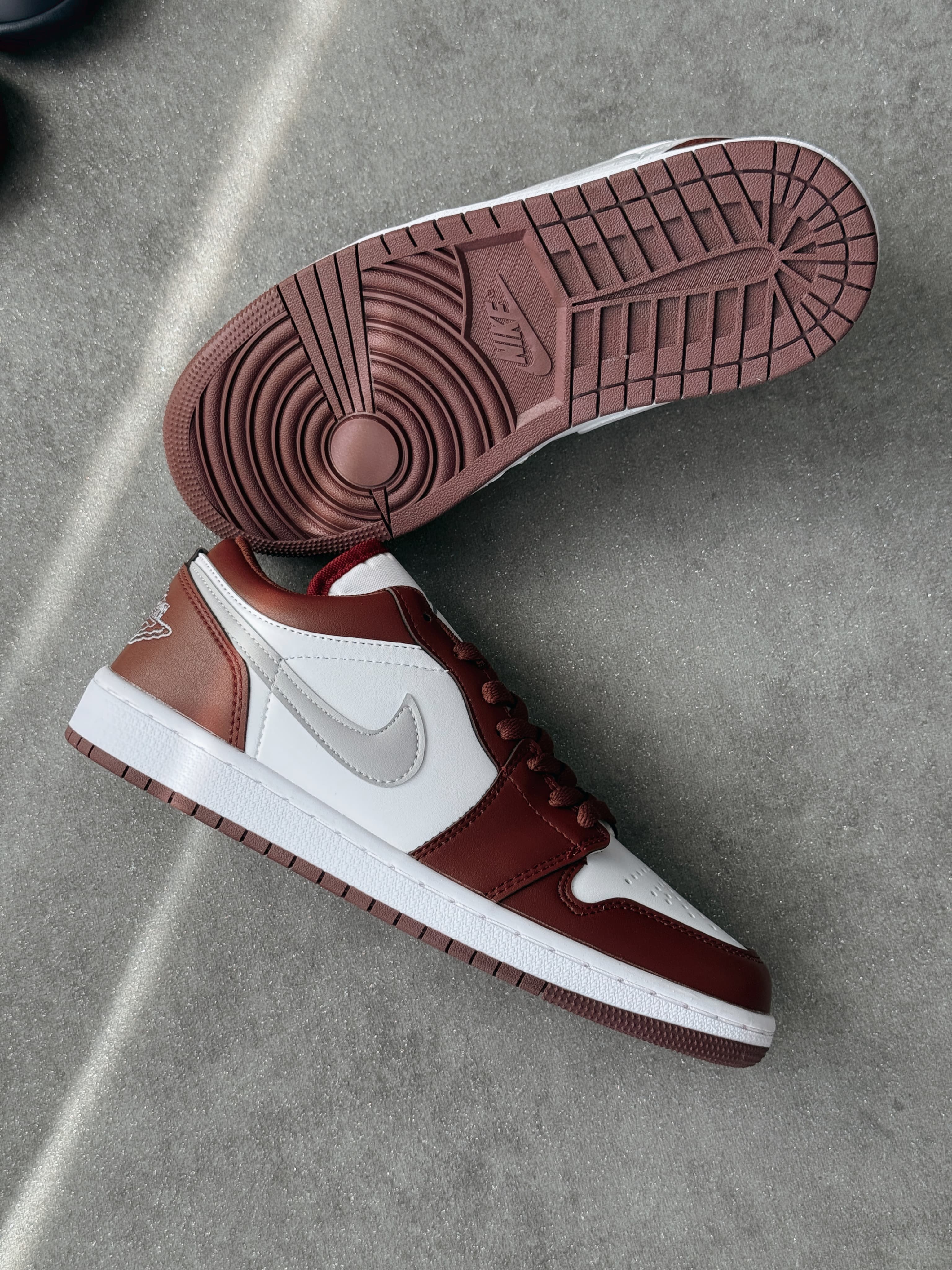 Jordan 1 - Bordo Gri