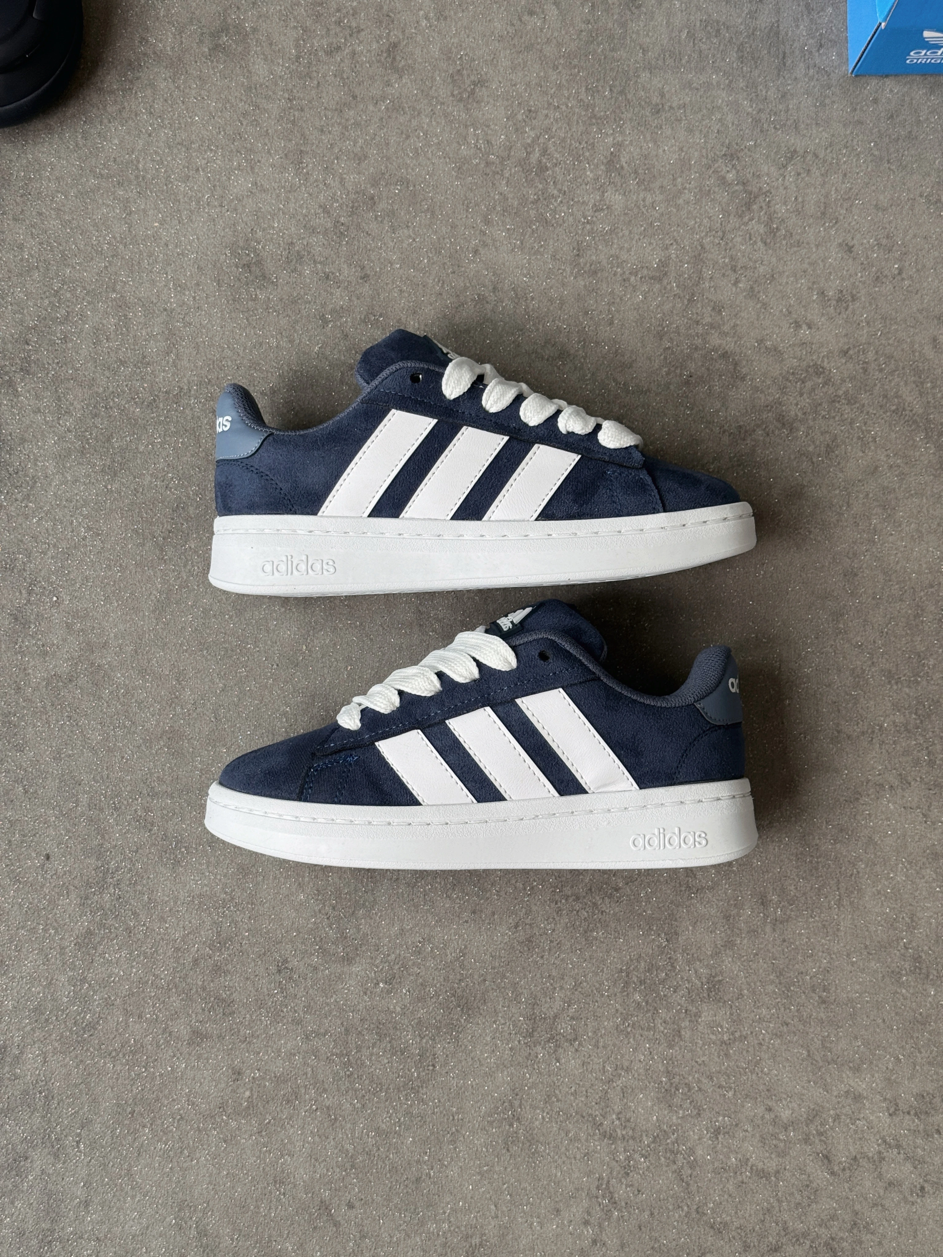 Grand Alpha - Lacivert