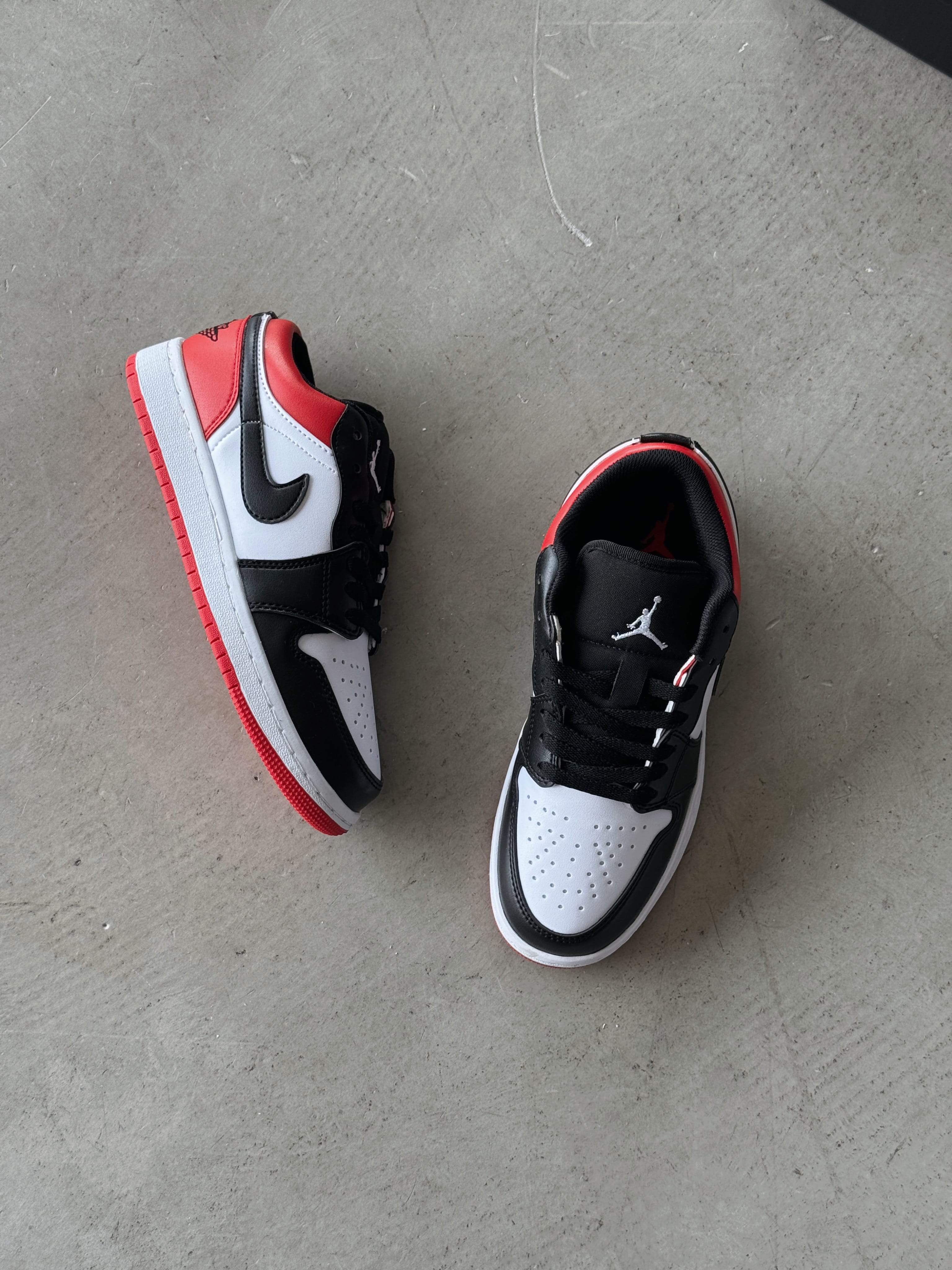 Jordan 1 - Siyah Kırmızı