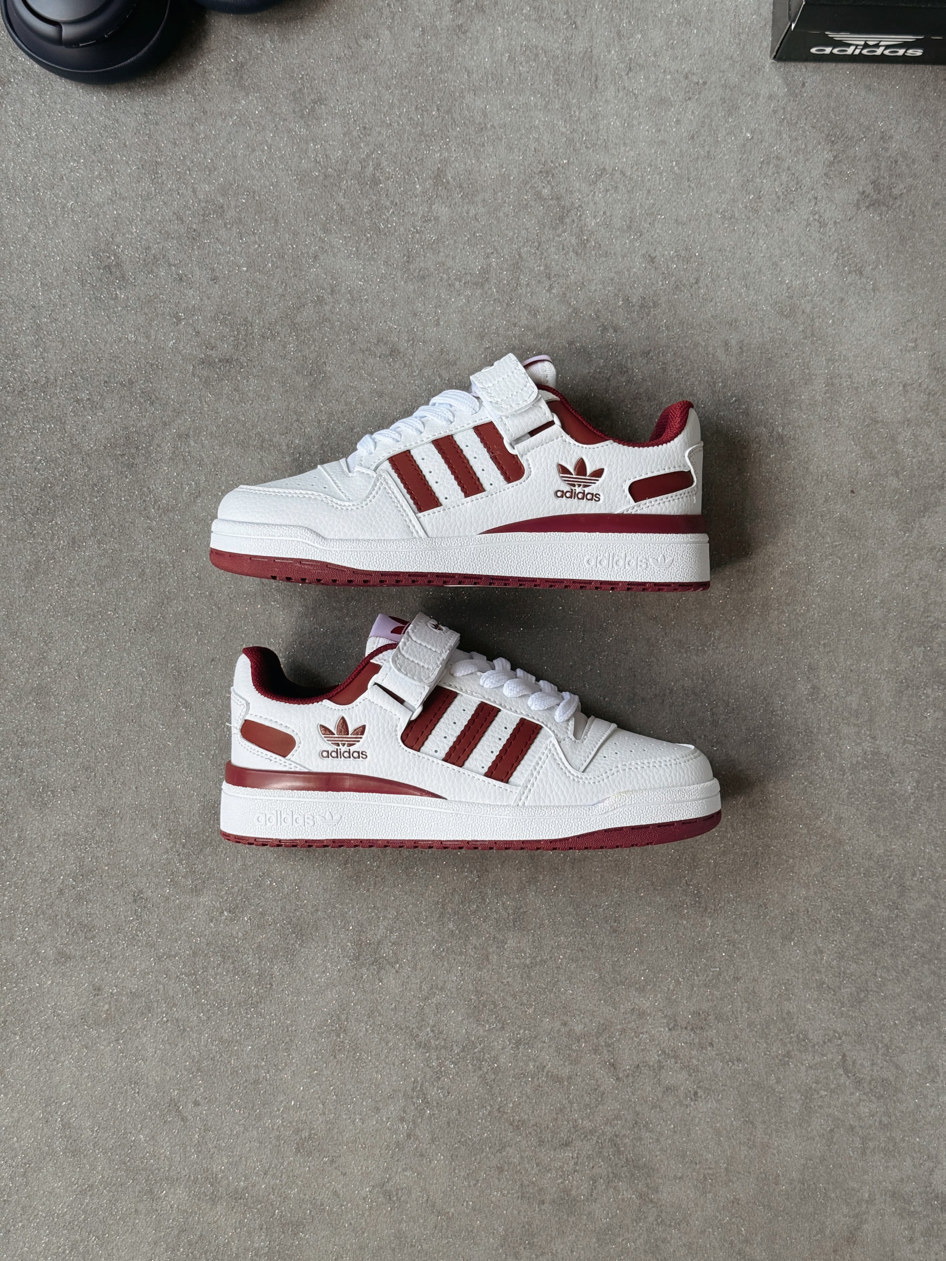 Forum Low 1