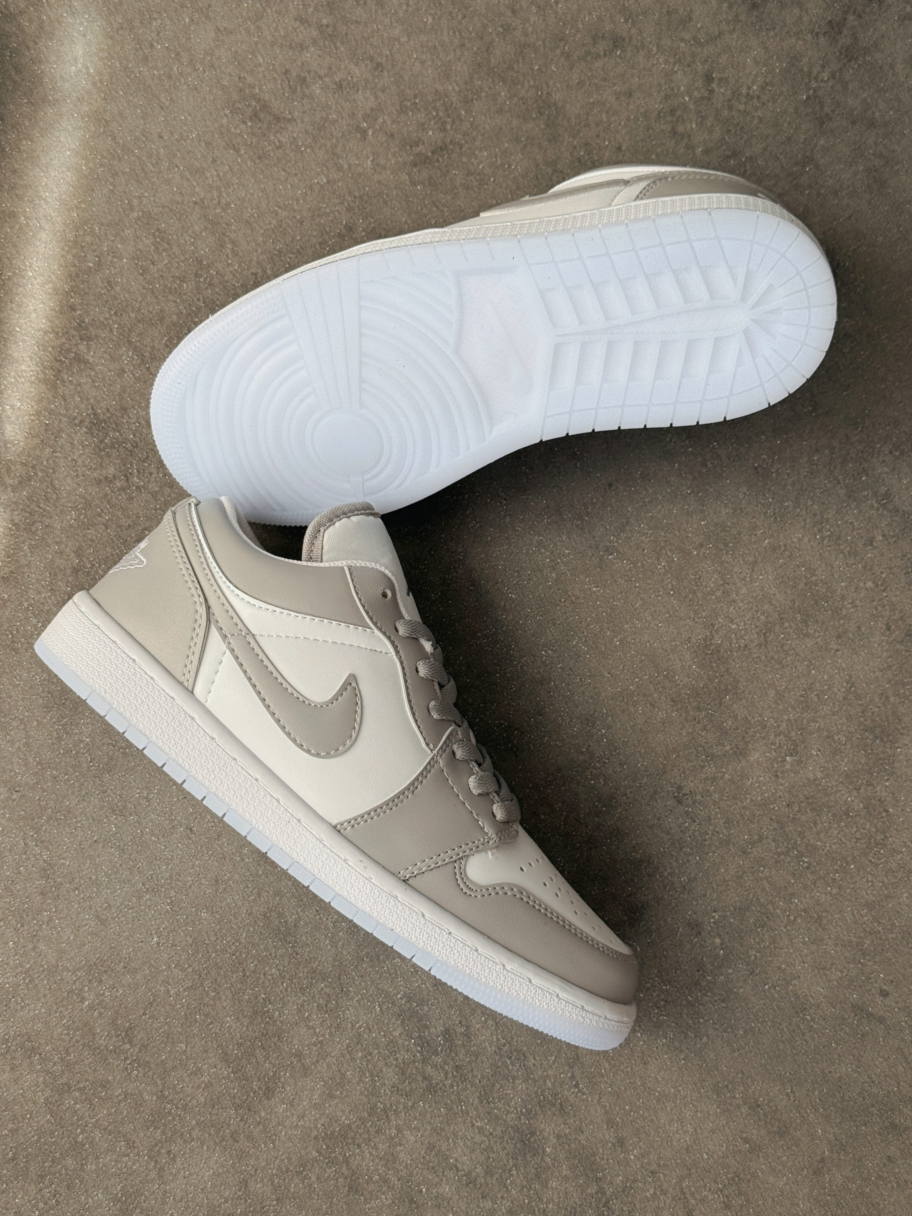Jordan 1 - Gri