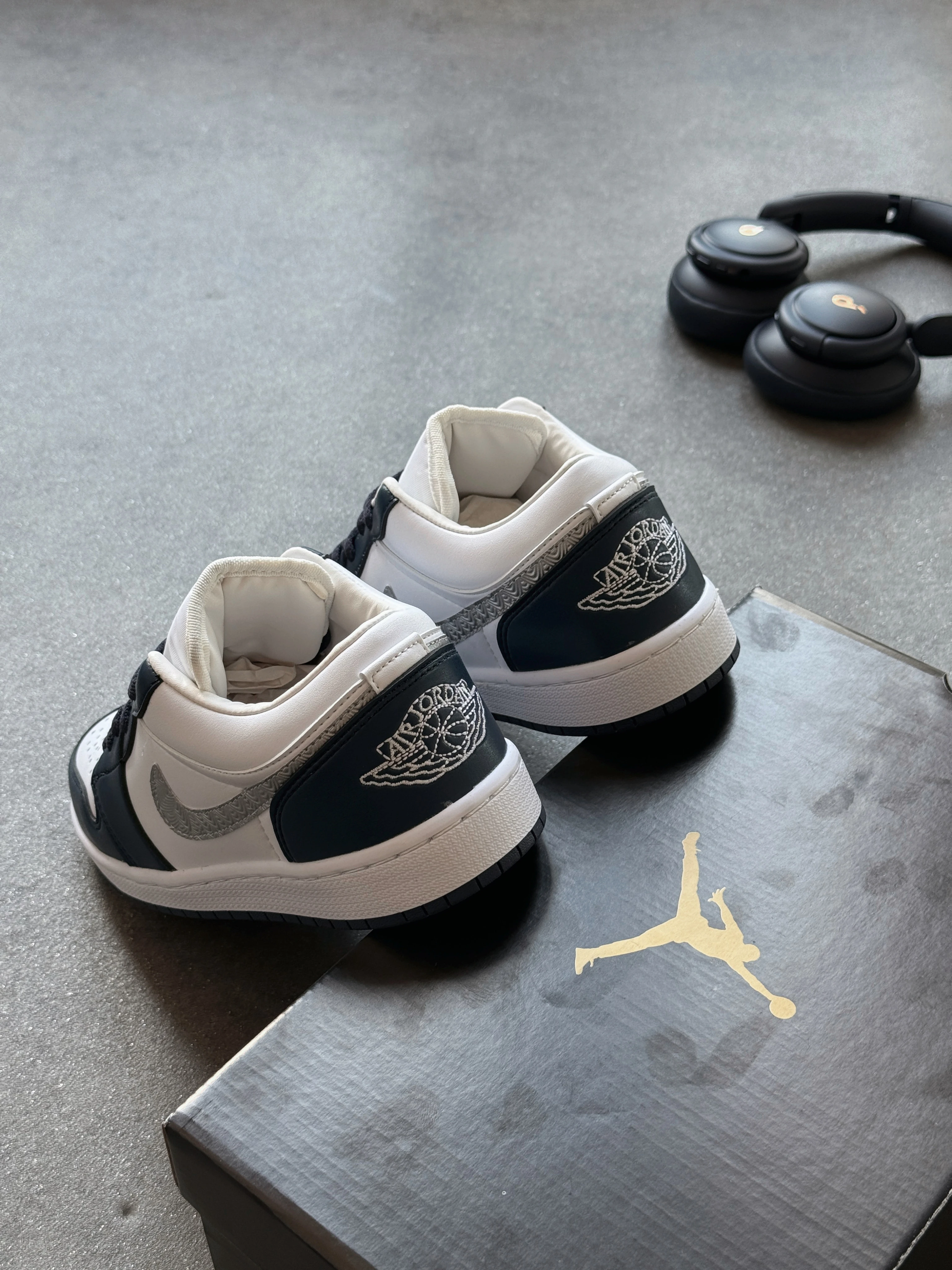 Jordan 1 - Laci Gümüş