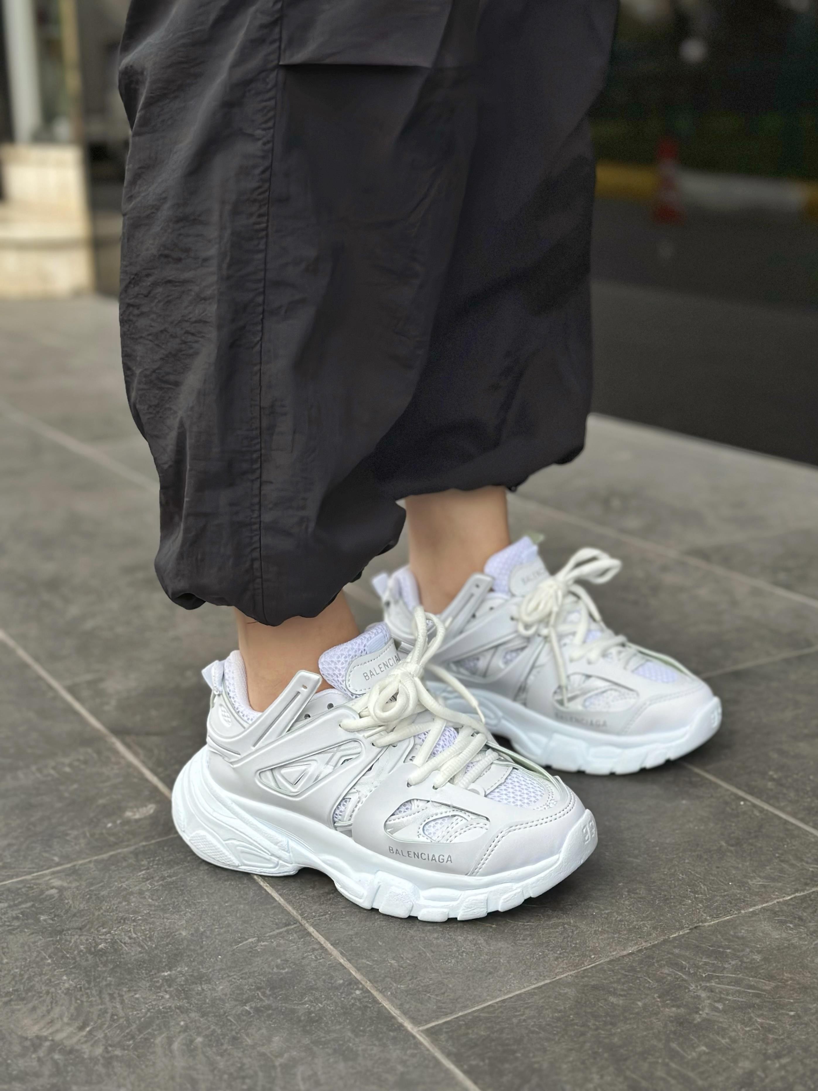 Track - White