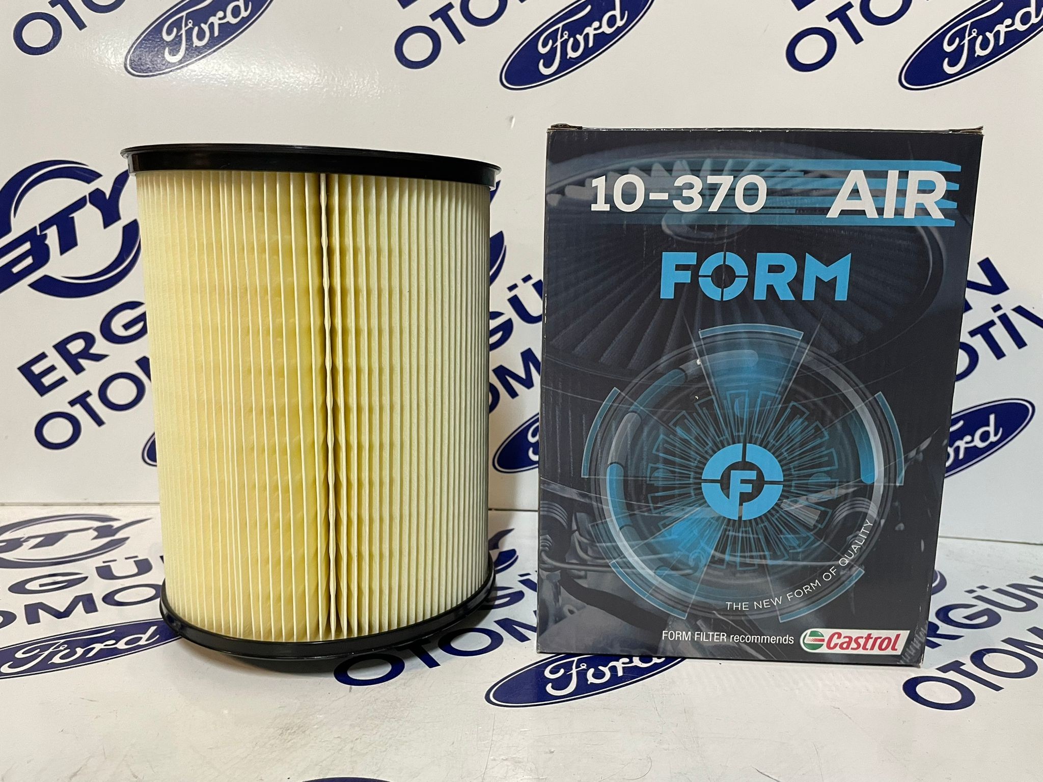 Castrol 10-370 Hava Filtresi | Ford C-Max / Ford Focus II / Kuga I / Ford Tourneo Connect II / Ford Transit Connect II Hava Filtresi