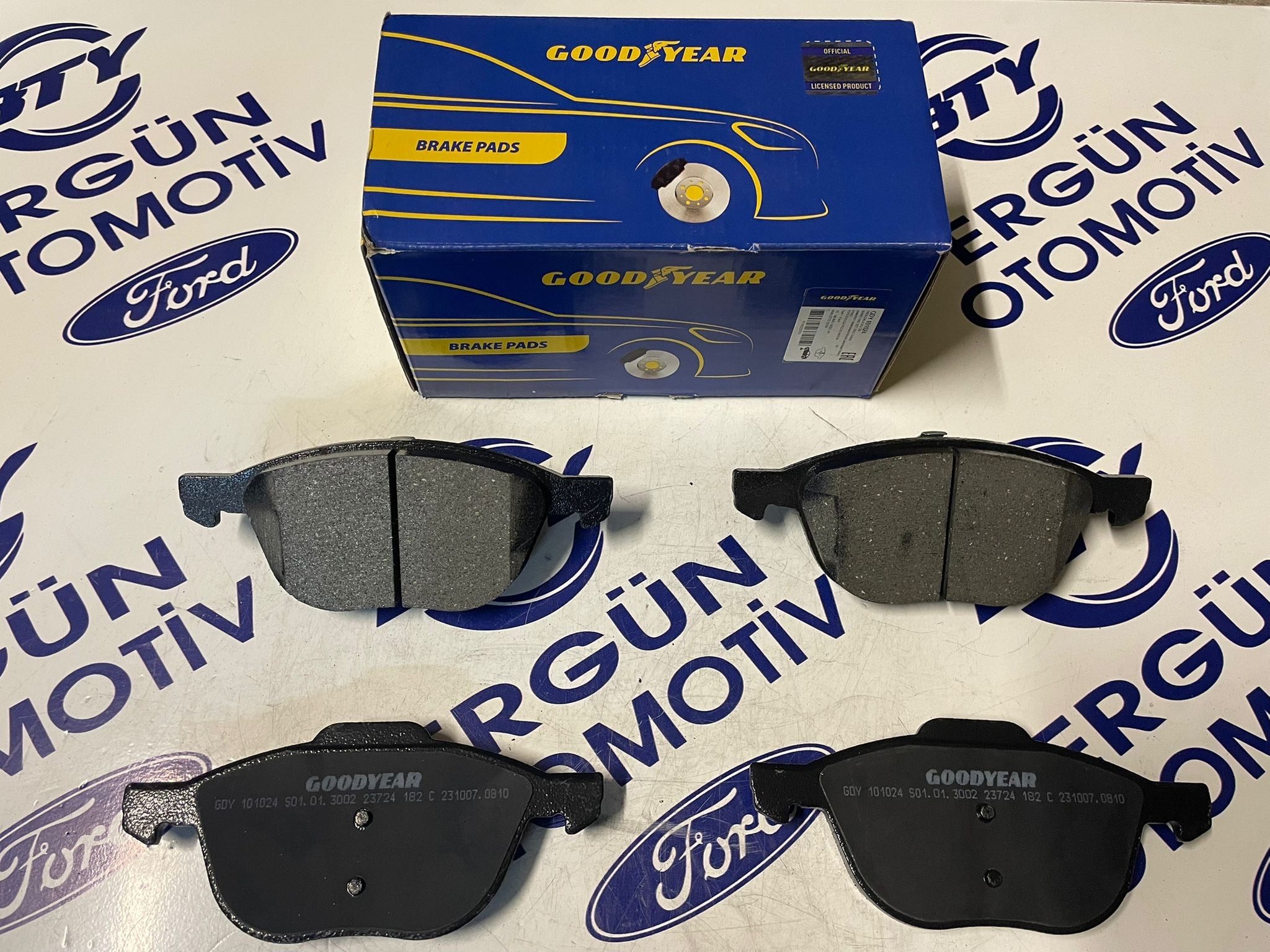 Ford Focus/Kuga Ön Fren Balata | Goodyear MEAV6J 2K021 AA