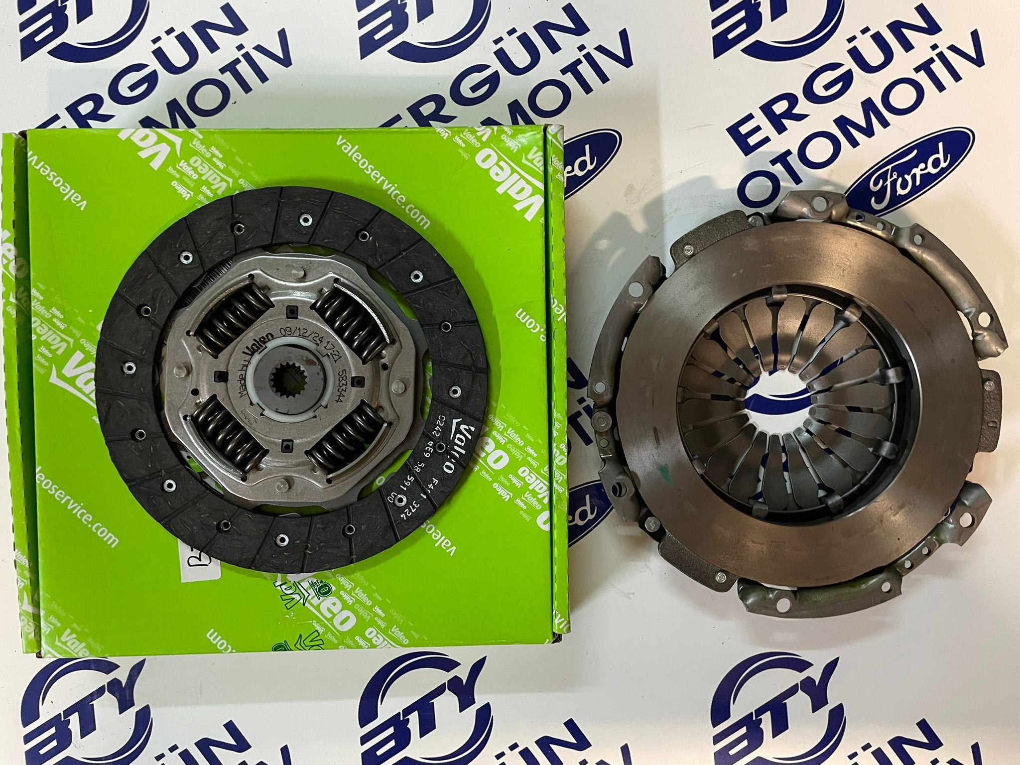 Ford Focus 1.6 Benzinli (98-04) Rulmansız Debriyaj Seti | Valeo 826055 | Baskı Balata