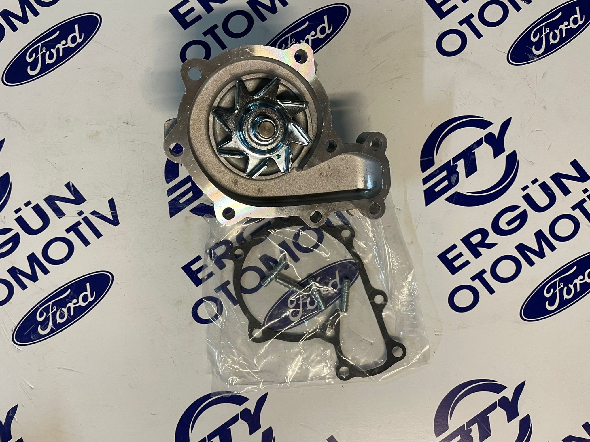 Ford Ranger 1998-2012 Devirdaim Su Pompası | BSG XM34 8501 AE DEVİRDAİM SU POMPASI