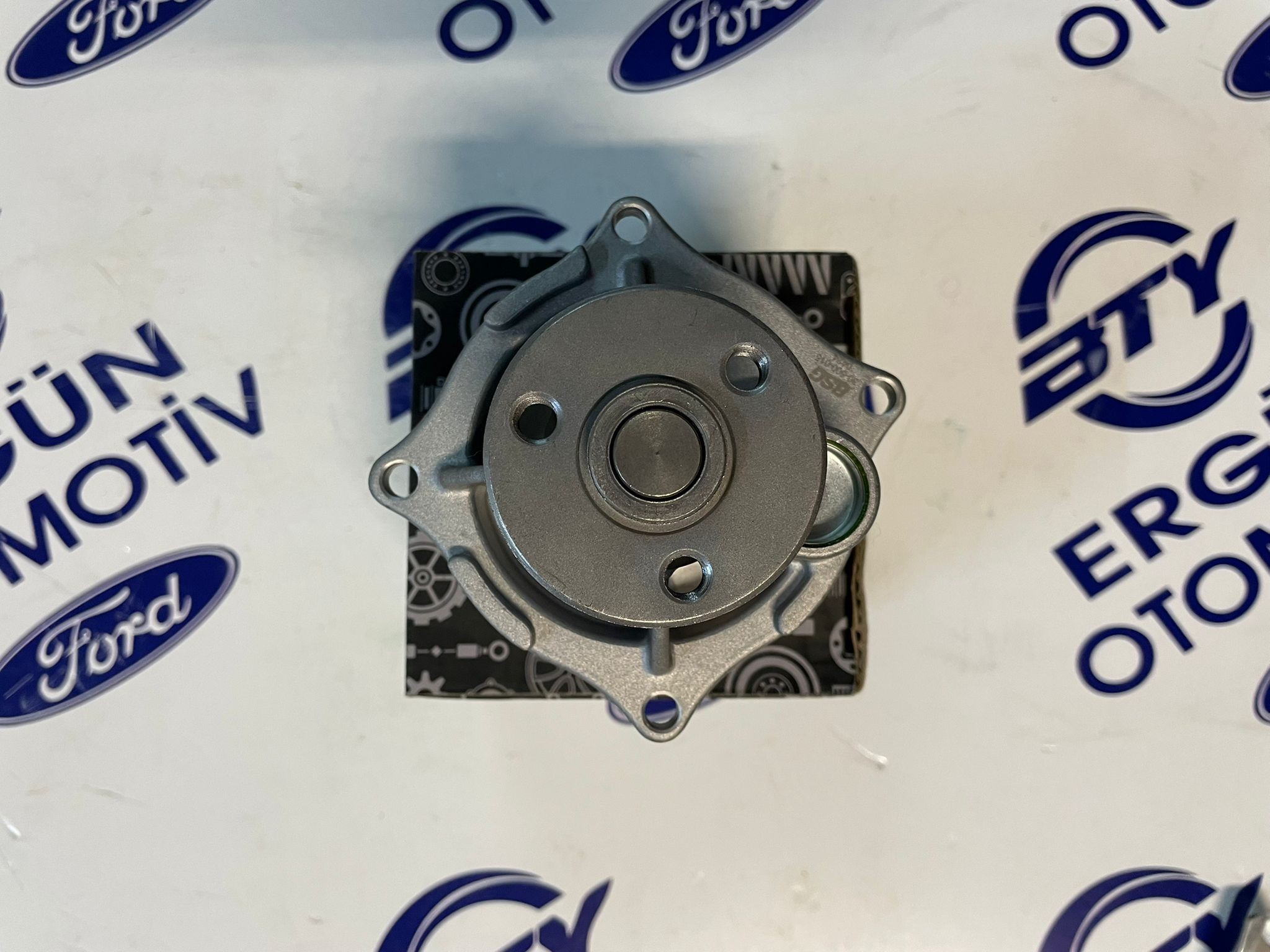 Ford Mondeo/Focus 1.8-2.0 Benzinli Devirdaim Su Pompası | BSG 988X 8591 F1D DEVİRDAİM SU POMPASI