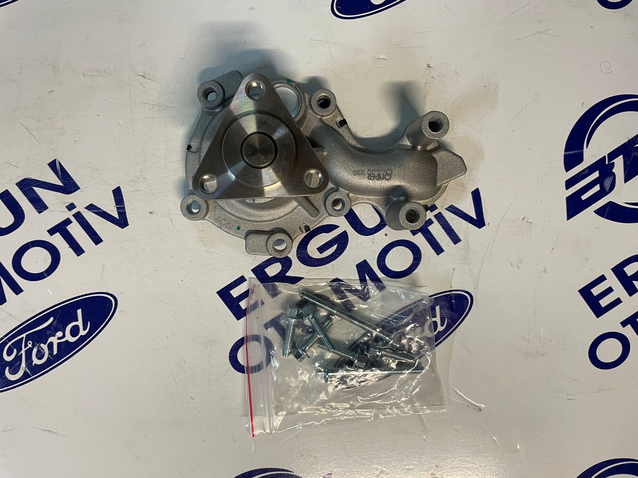 Ford Focus/Fiesta/C-Max/B-Max 1.0 Ecoobost Devirdaim Su Pompası | ONPER CM5G 8591 AA