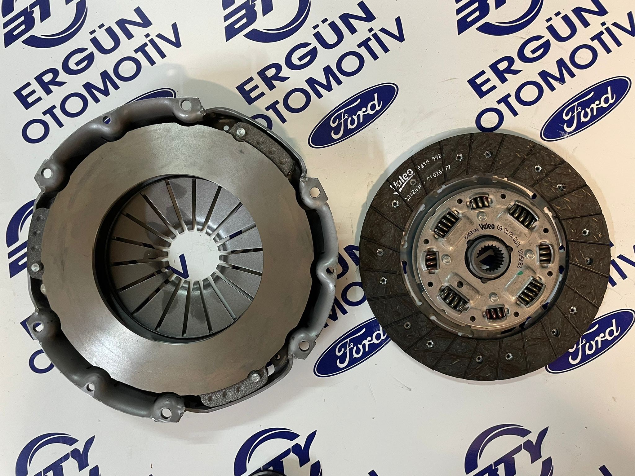 Ford Transit T15 25D Rulmanlı Debriyaj Seti | Valeo 826296 | Baskı Balata