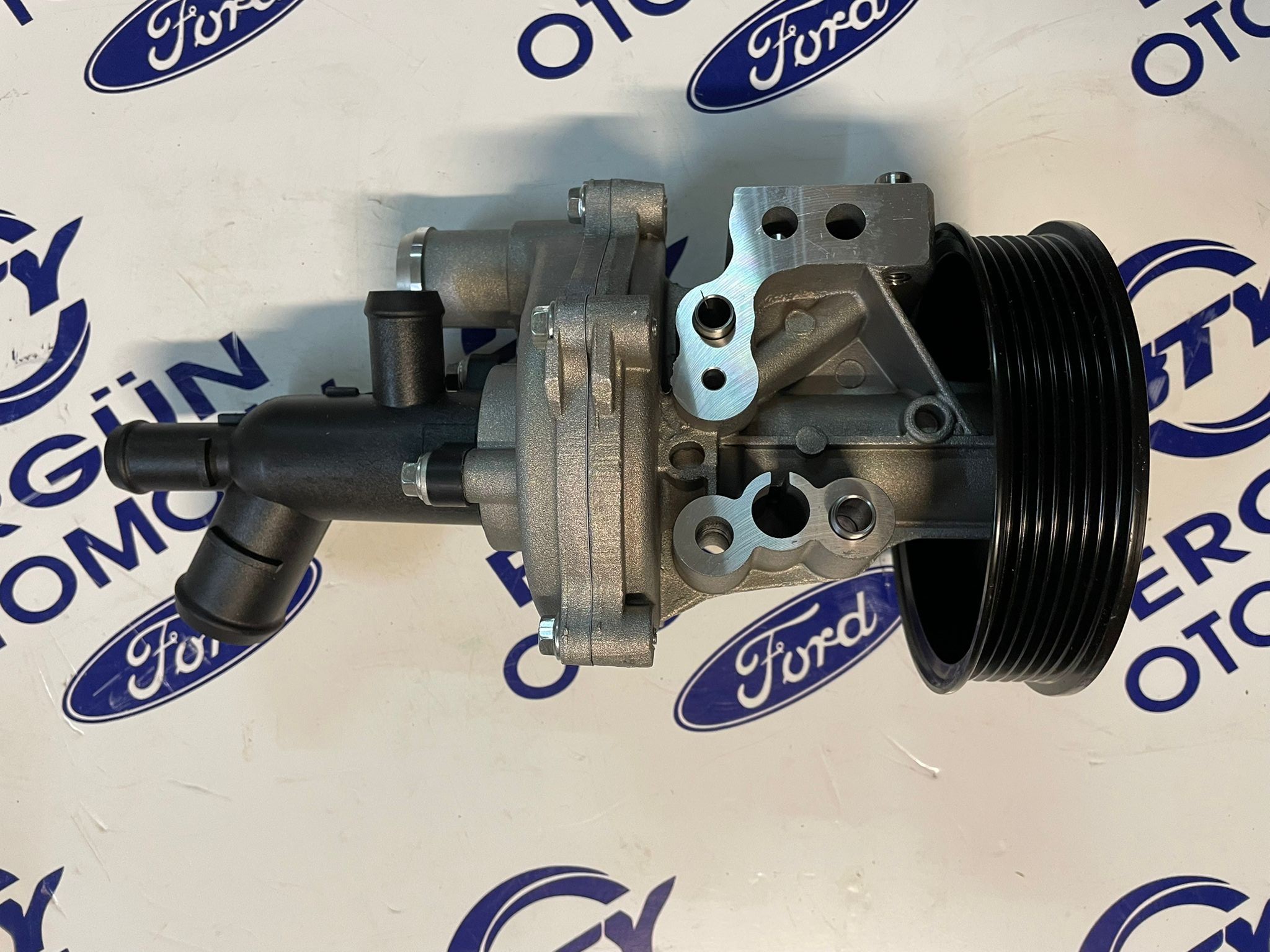 Ford Transit V184 2.4TDCI 2001-2012 Devirdaim Su Pompası | OES 7190001053 DEVİRDAİM SU POMPASI
