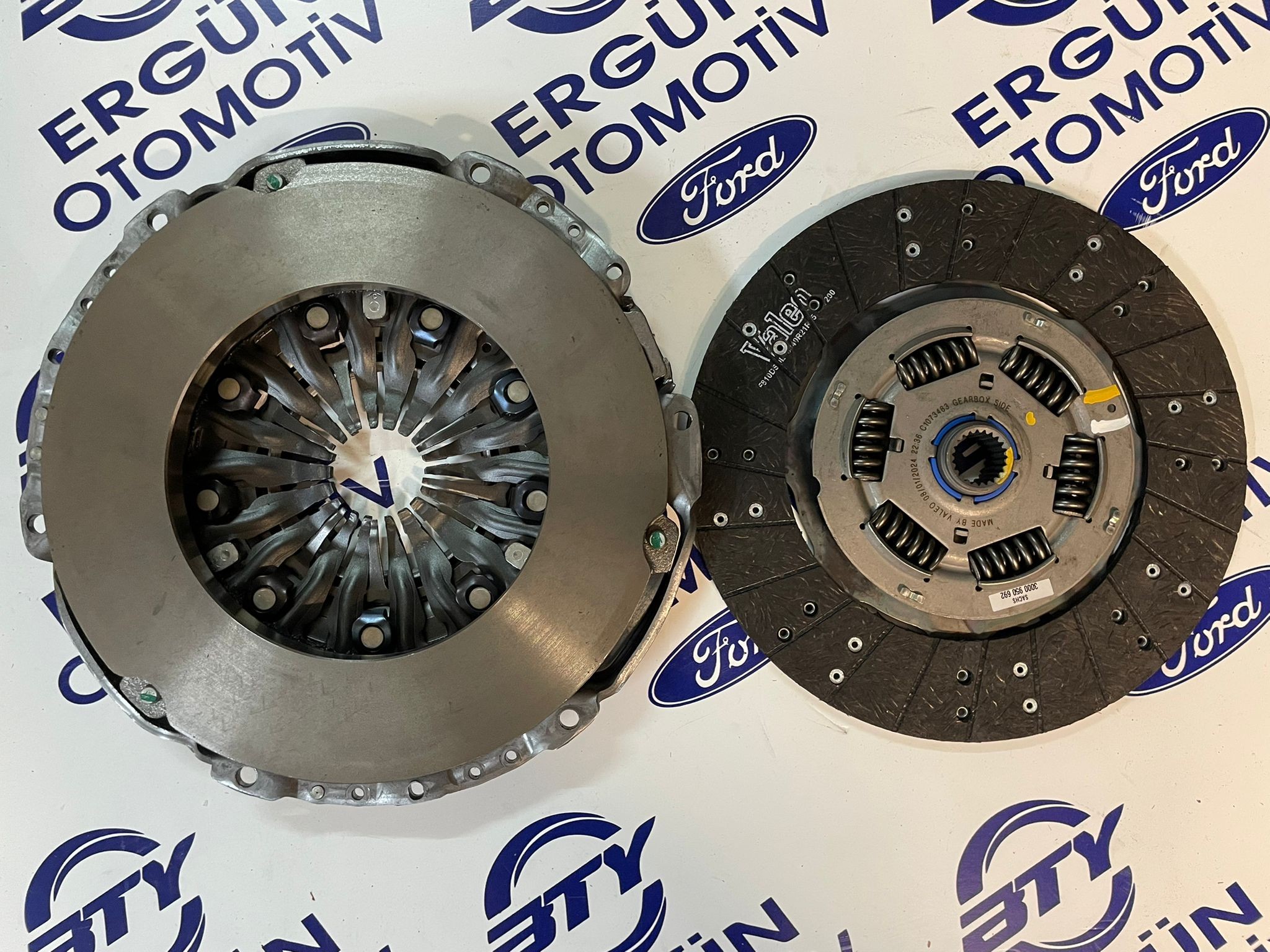 Ford Transit V363/62 Rulmansız Debriyaj Seti | SACHS 3000 950 692 | Baskı Balata