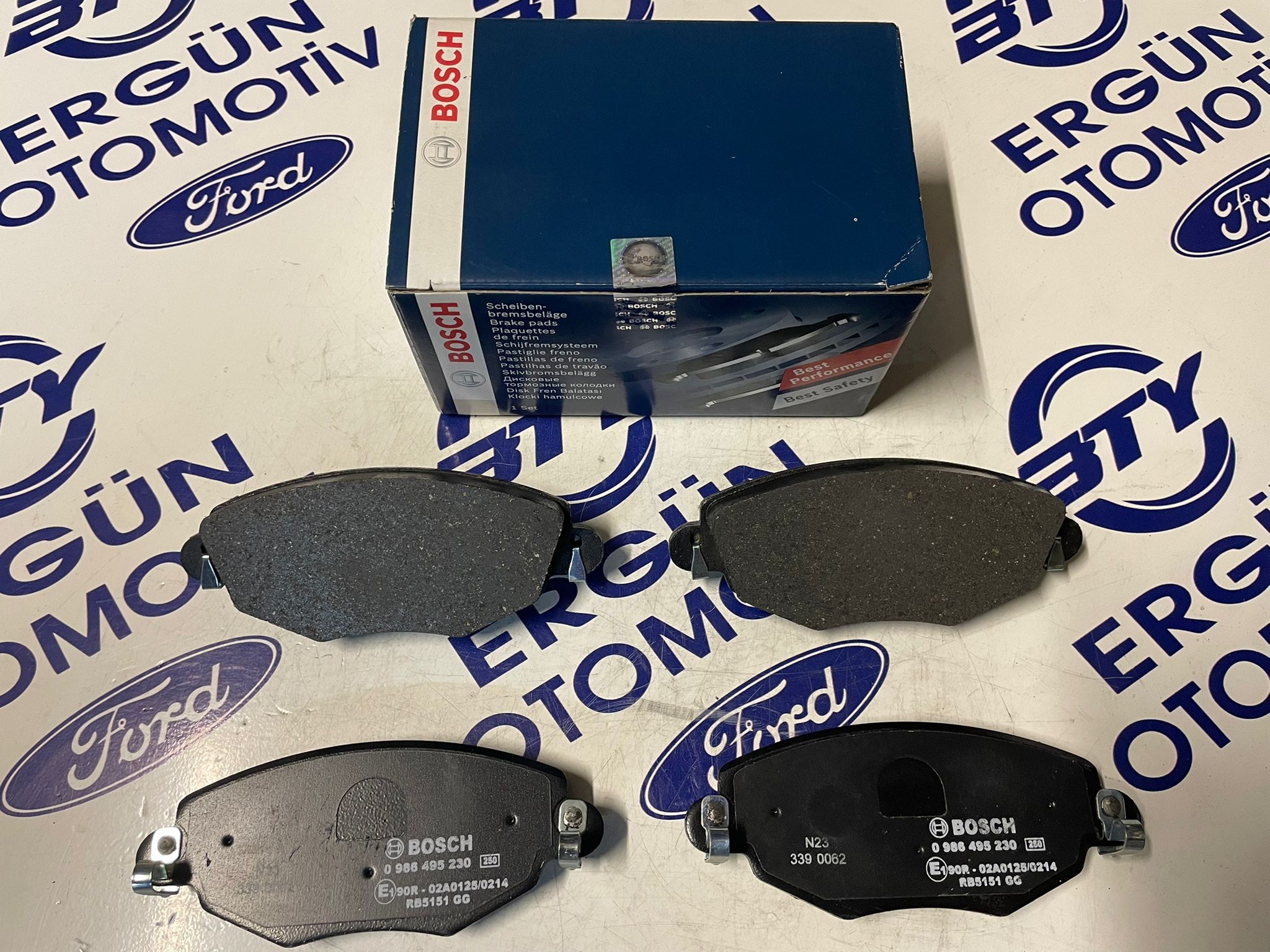 Ford Mondeo/Jaguar Ön Fren Balata | Bosch 0 986 495 240 BP2186 | MONDEO III 00>07 JAGUAR X TYPE 04>09