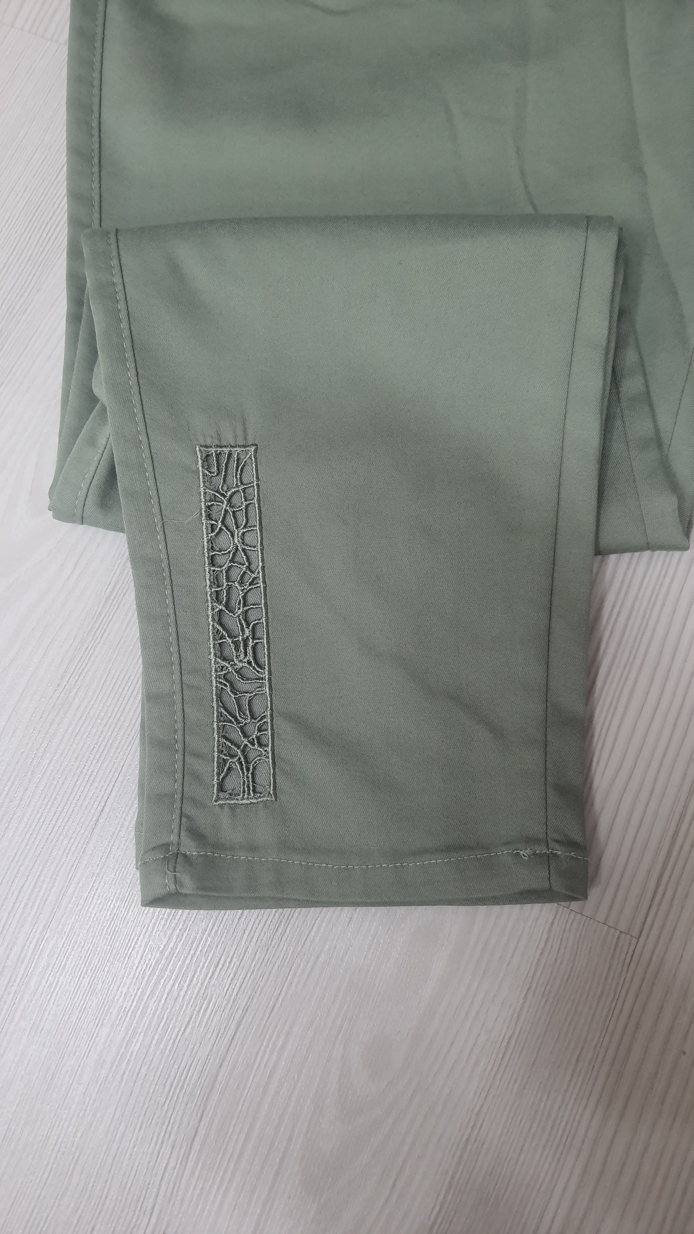 Paçası Dantel Pantalon-Su Yeşili