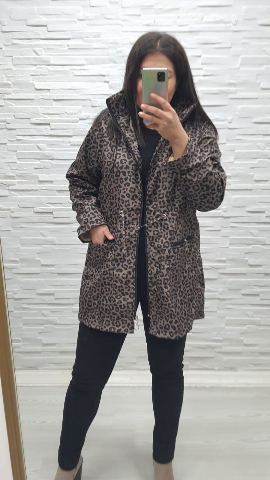 Leopar Mont