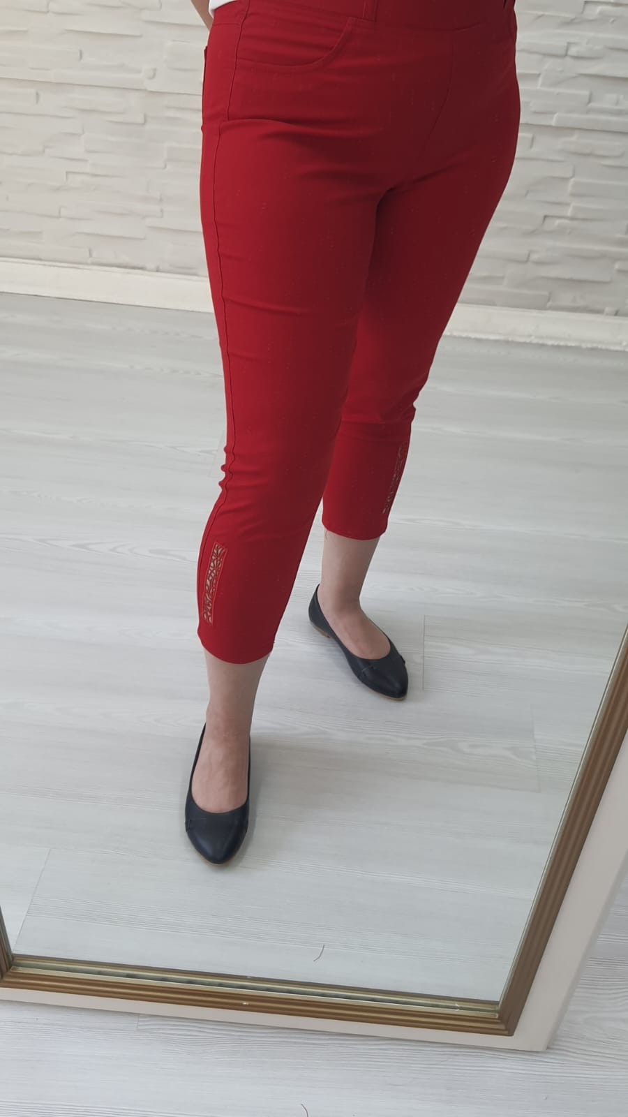 Paçası Dantel Pantalon-Kırmızı