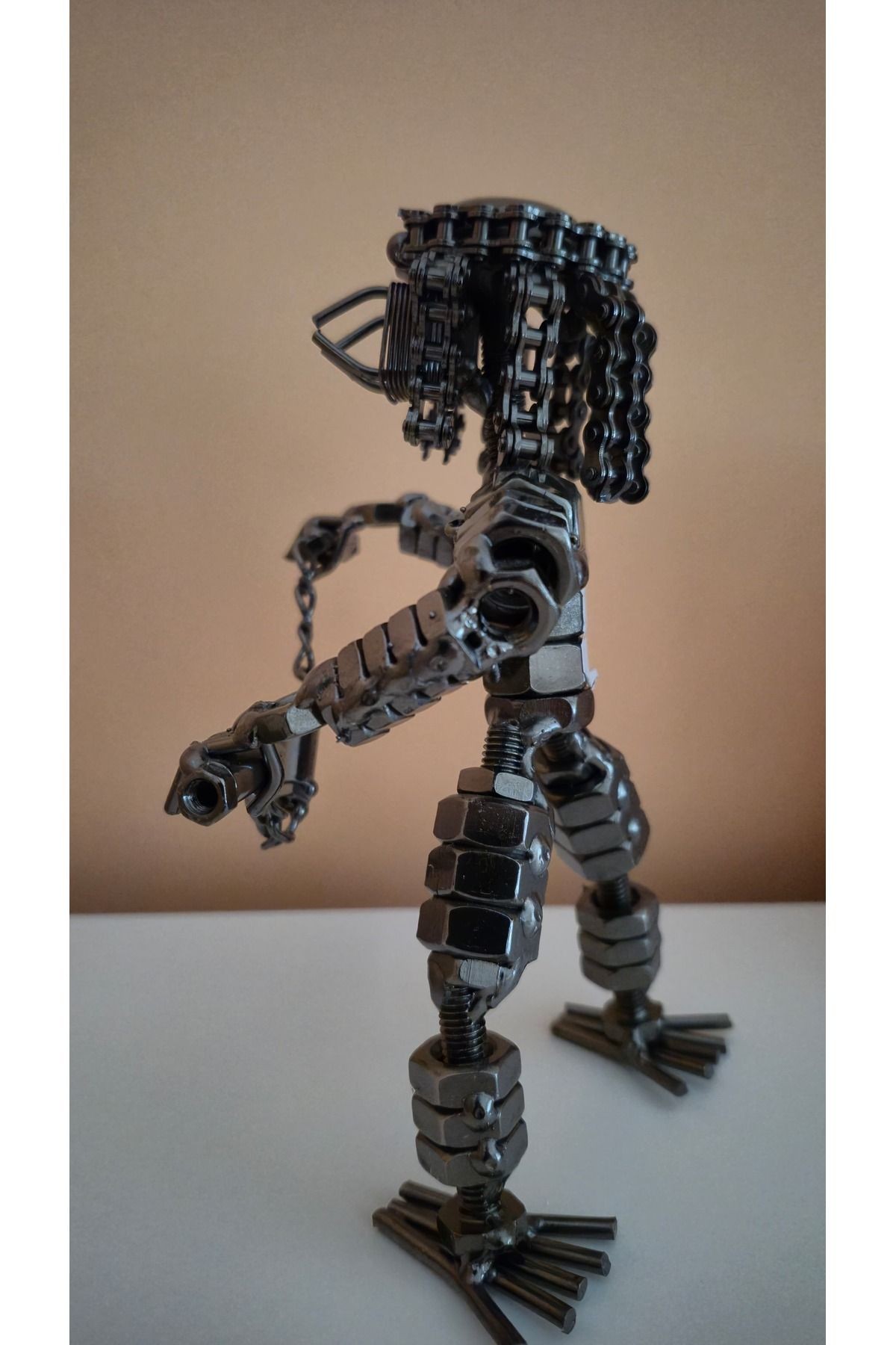 Metal Robot Biblo