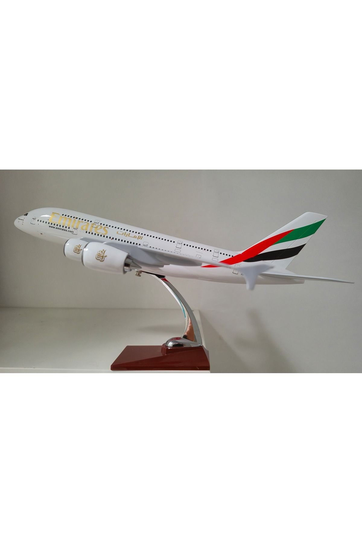 Metal Emirates Standlı Uçak Biblo