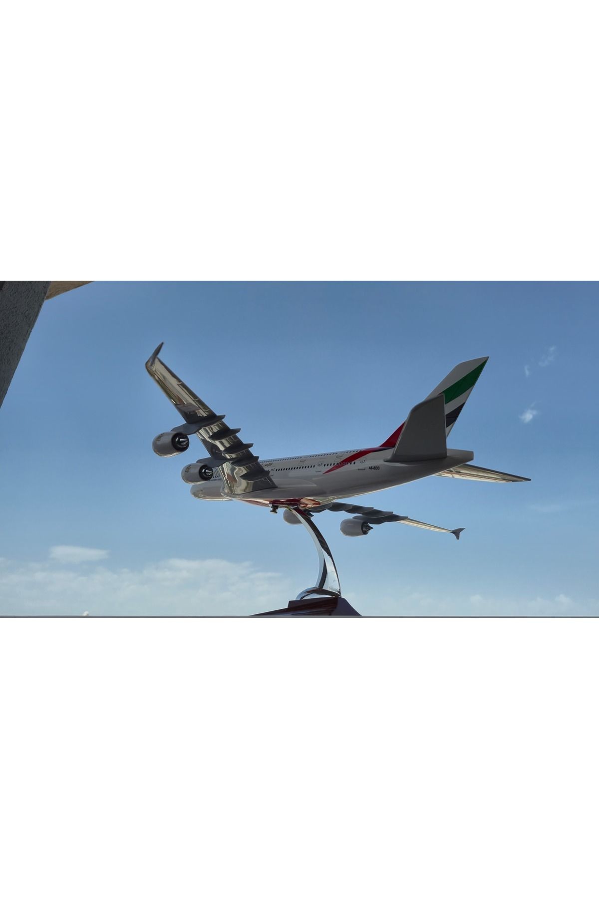 Metal Emirates Standlı Uçak Biblo