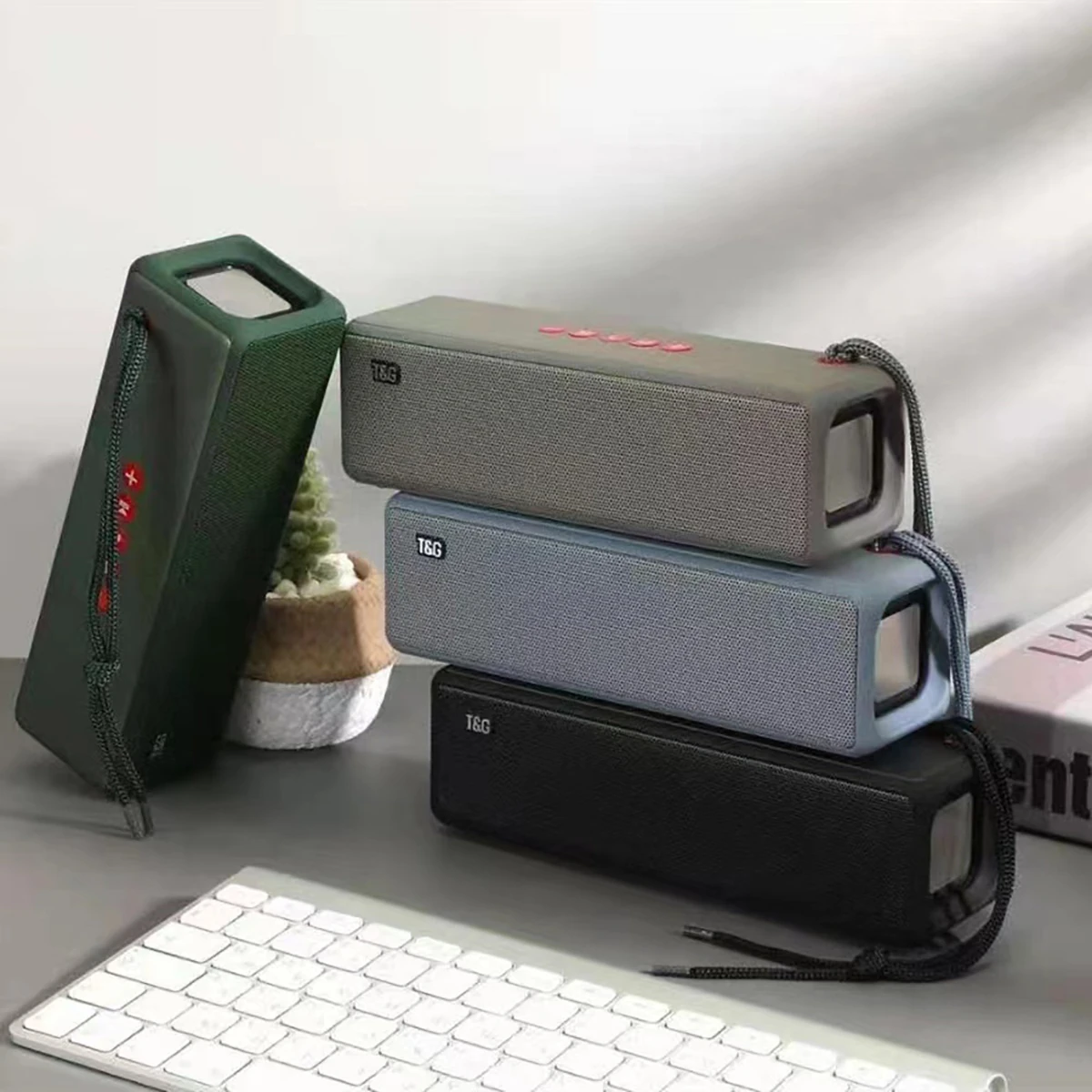 Ecruz TG271 İp Aksesuarlı FM Radyo Özellikli AUX USB Kart Okuyucu Portlu Bluetooth Hoparlör Speaker