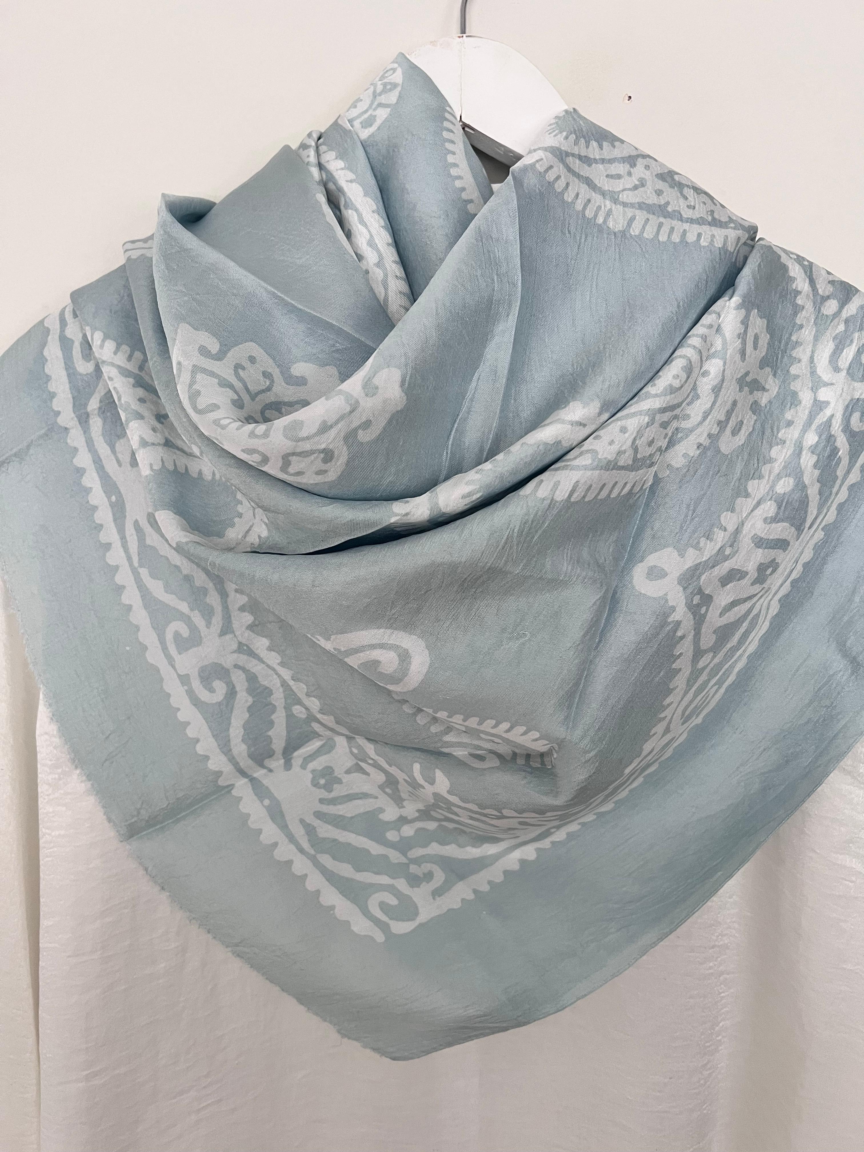 Buz Mavi Saf Koza İpek Kelagayi Eşarp 150x150