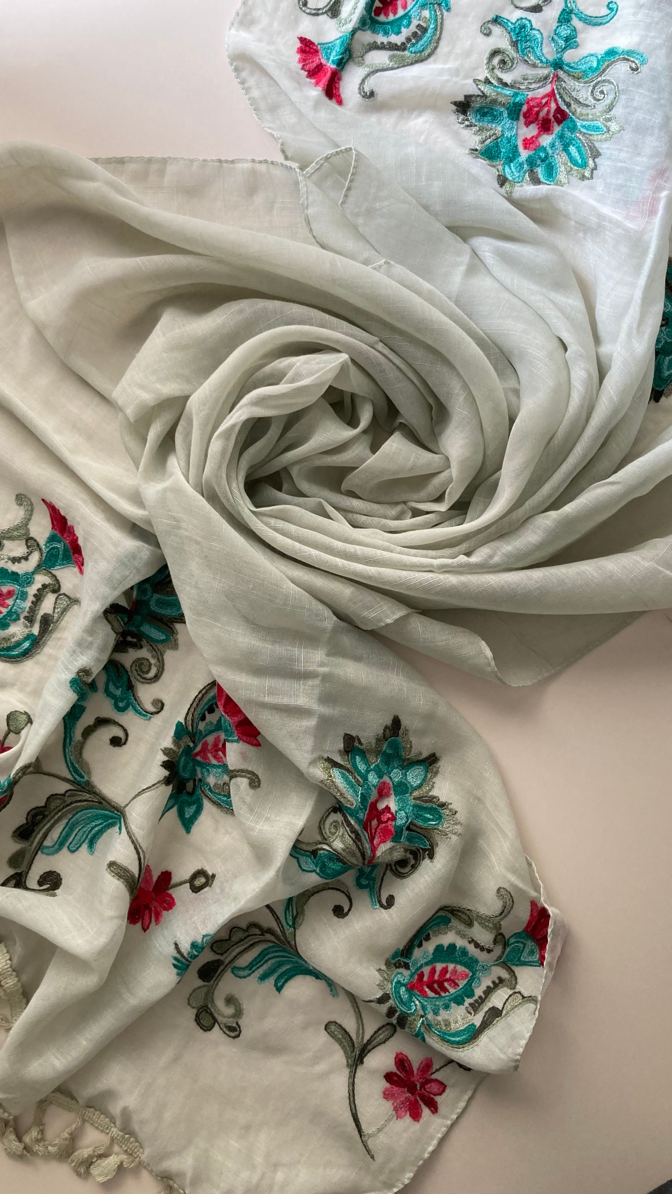 Mint Karanfil Nakışlı Taşlanmış Keten Şal 185*85