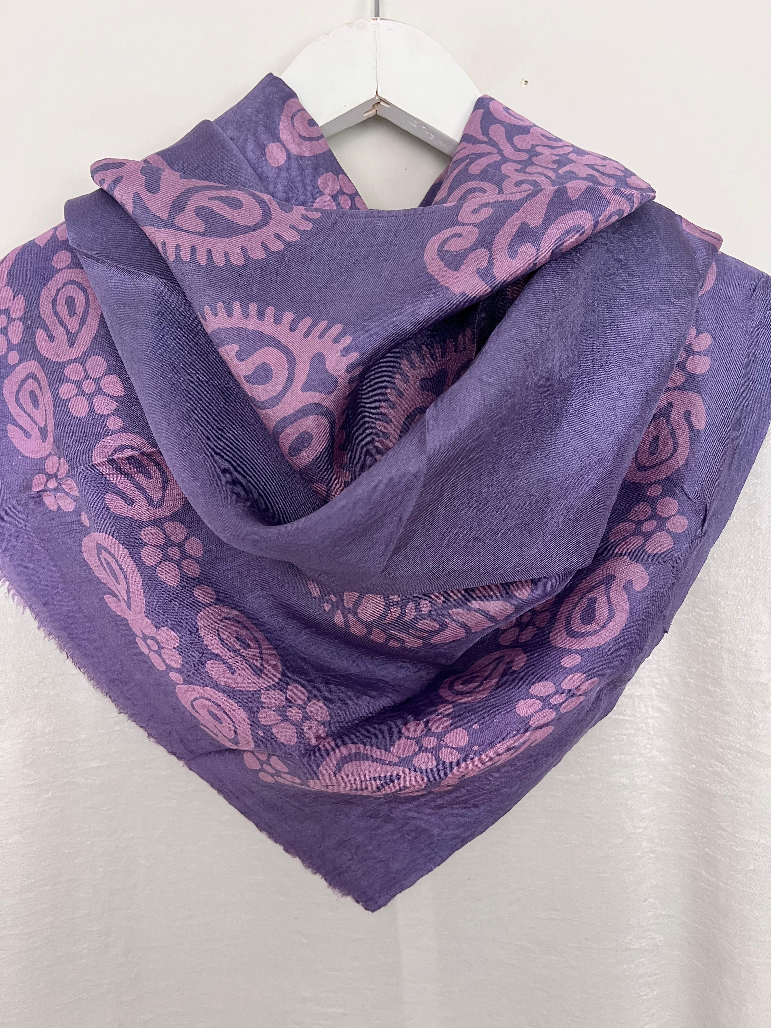 Lila Saf Koza İpek Eşarp 120x120