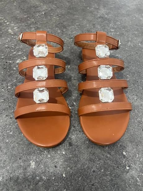 Hola Taba Mat Taş Detay Kemerli Düz Taban Kadın Sandalet