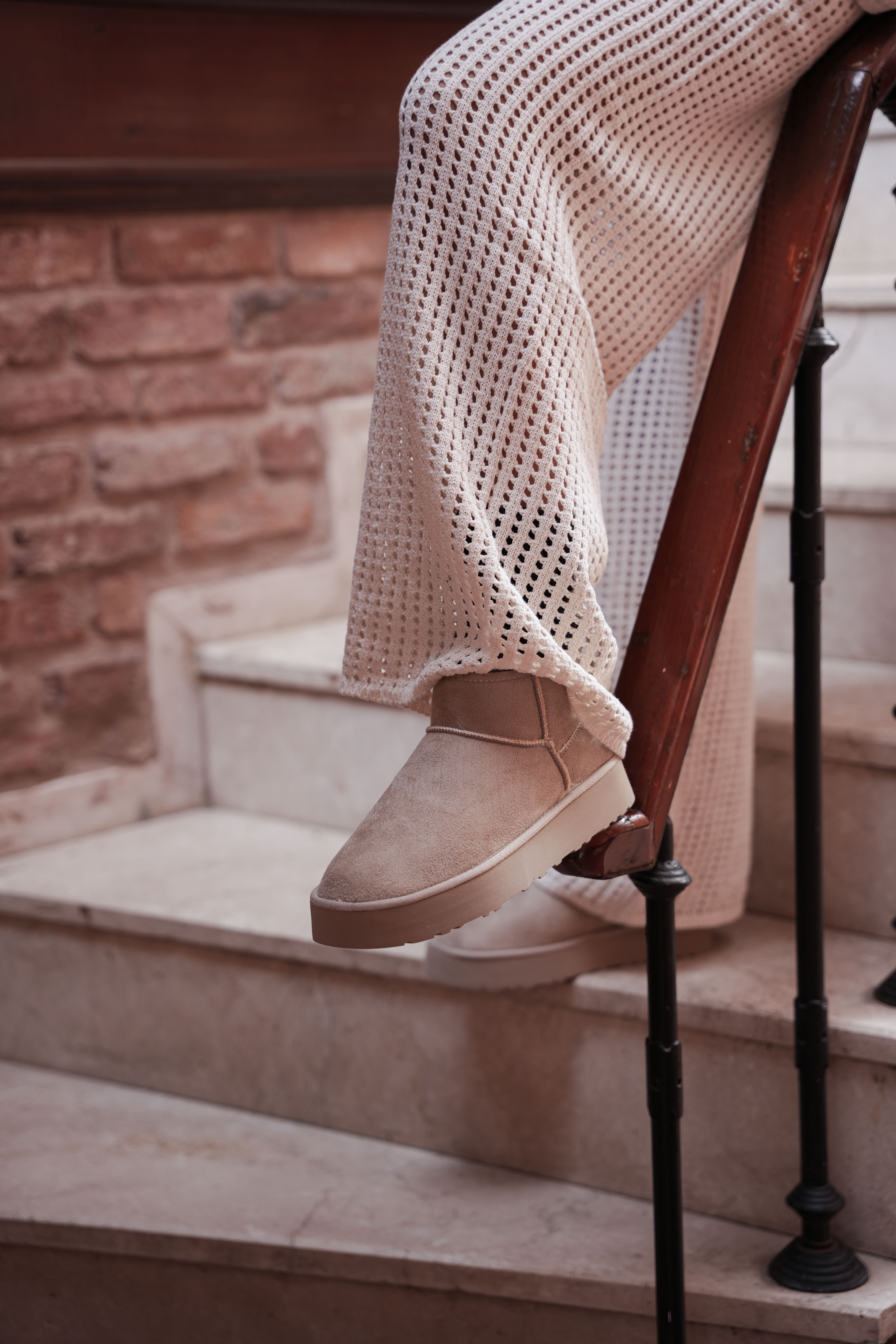 Kadın Mini Bej Süet Içi Kürklü Kalın Taban Kadın Bot Perissa