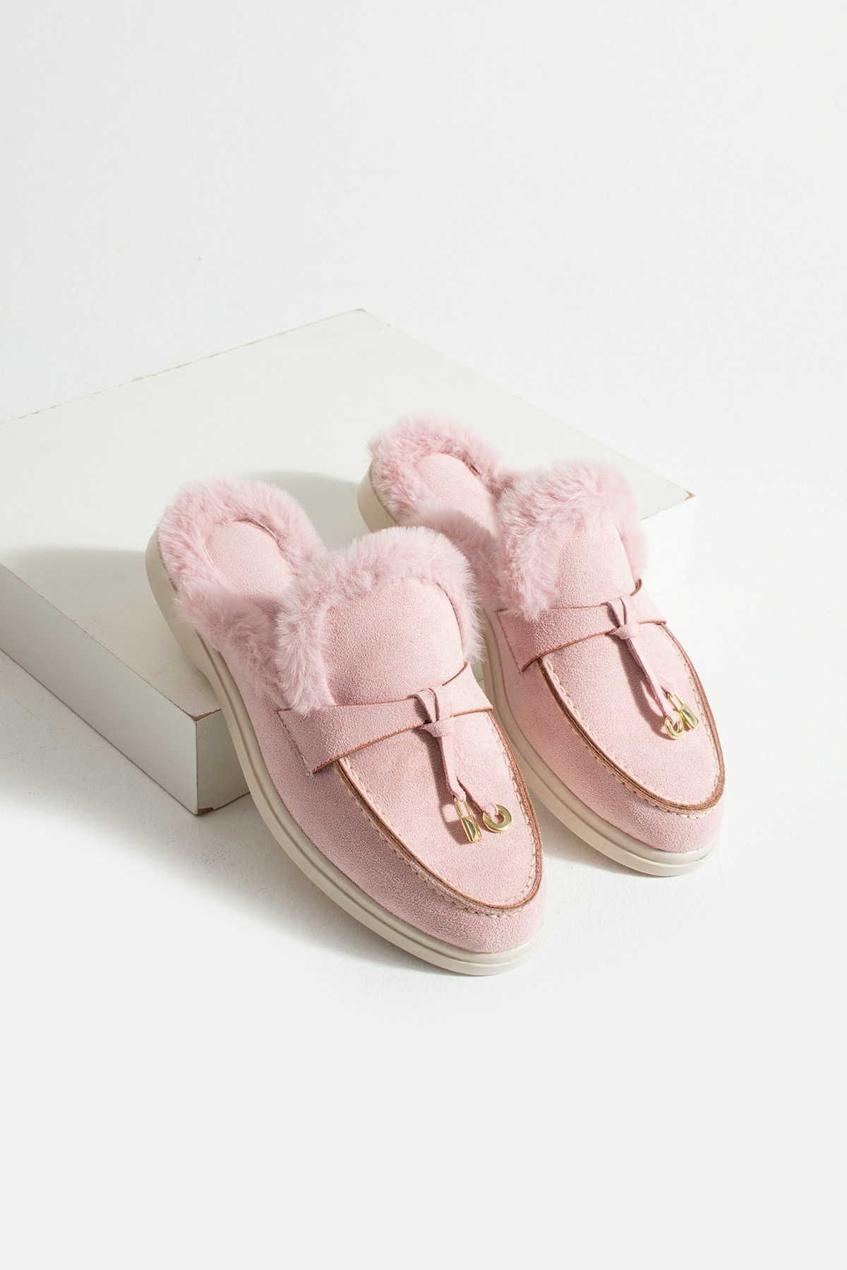 Kadın Pudra Süet  Tüylü Slip-On Loafer Terlik Pufi