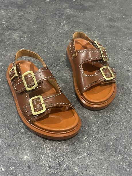 Kadın Taba çift kemer tokalı taşlı düz taban ortopedik sandalet Voila