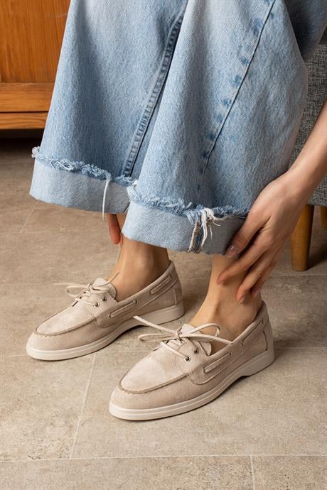 Kadın Bej Süet Düz Taban Bağcıklı Loafer Günlük Ayakkabı Bonk