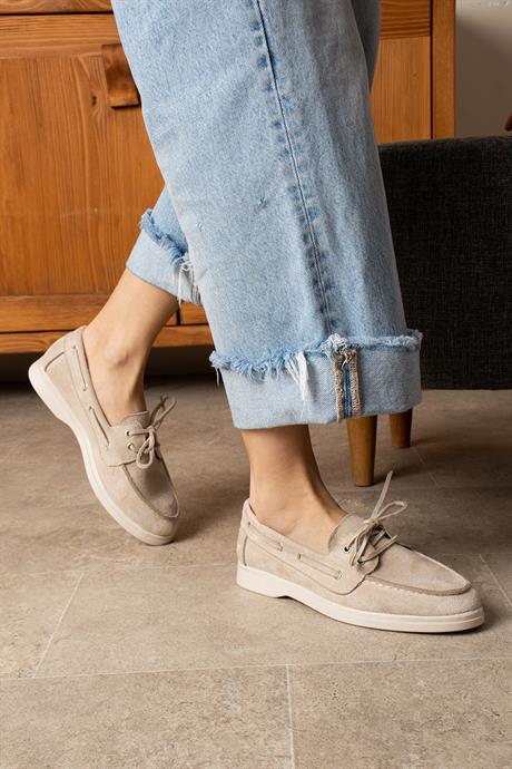Kadın Bej Süet Düz Taban Bağcıklı Loafer Günlük Ayakkabı Bonk