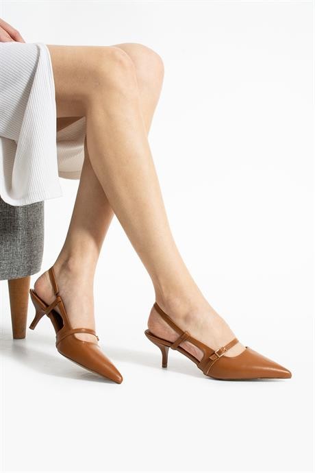 Kadın Stiletto Sivri Burun  Arkası Açık Topuklu Ayakkabı Celiva Taba