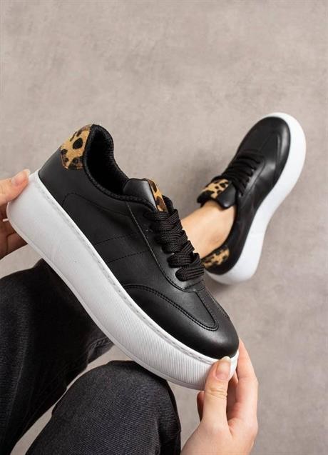 Kadın Sneaker Siyah Yüksek Taban Bağcıklı Spor Ayakkabı Leopar Desenli Azin