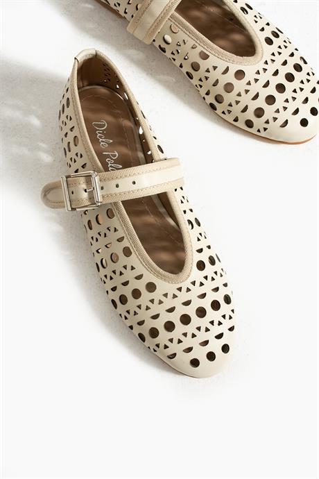 Kadın Bej Tek Bantlı Delikli Kadın Babet - judie