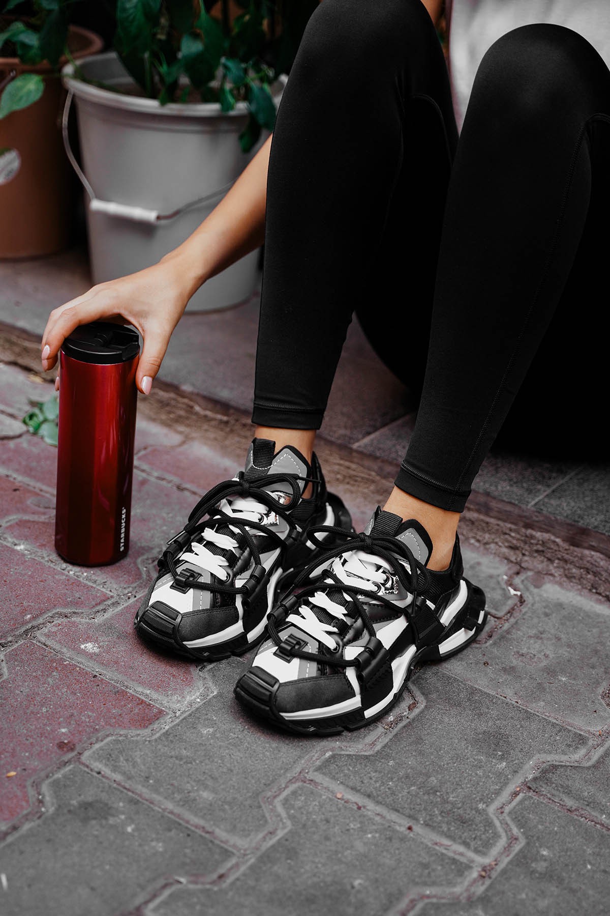 Kadın lopez Siyah Beyaz Bağcık Detaylı Sneaker Spor Ayakkabı