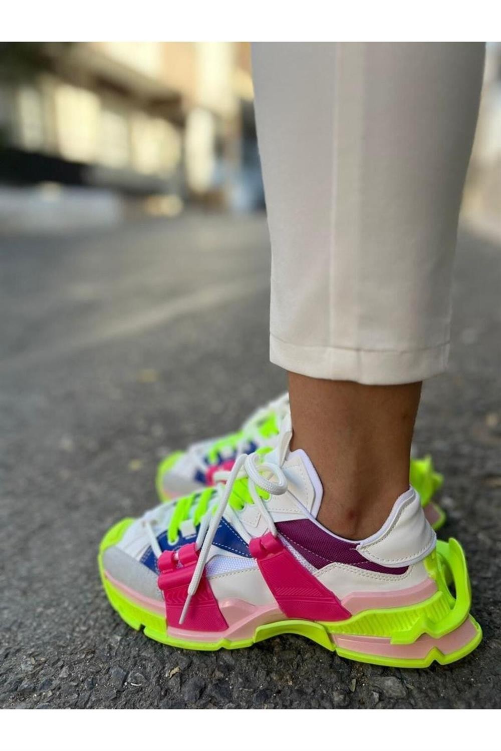 Lopez Kadın Beyaz Yeşil - Fuşya Fosforlu Bağcık Detaylı Sneaker Ayakkabı