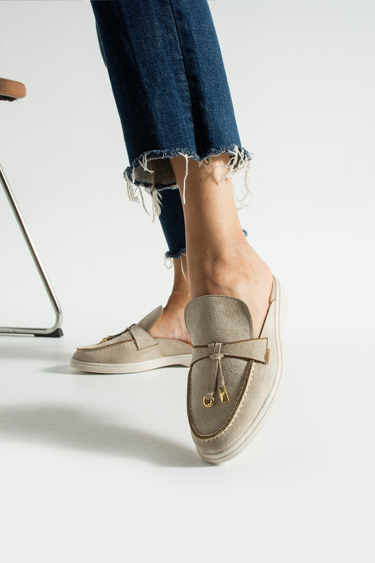 Kadın Bej Süet Slip-On Loafer Kadın Terlik Luna