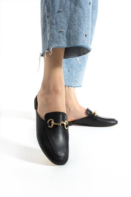 Kadın Siyah Loafer Terlik Altın Metal Tokalı Meniz
