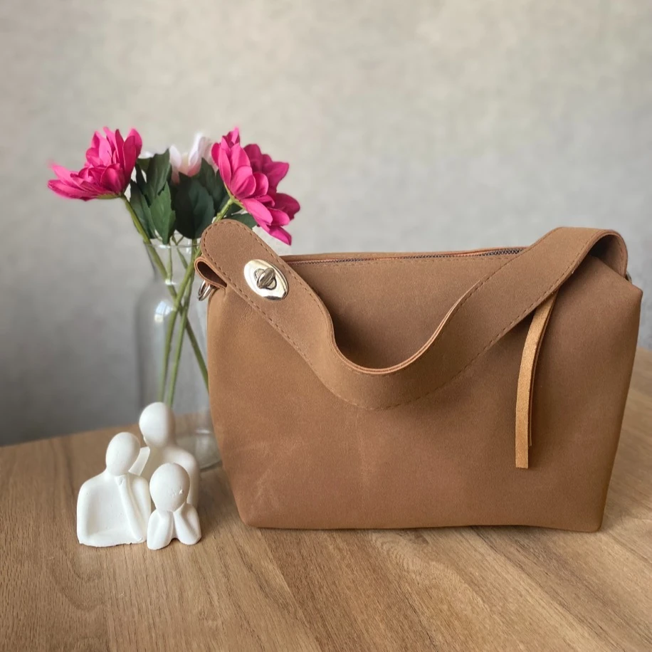 Taba Renk Süet Çanta