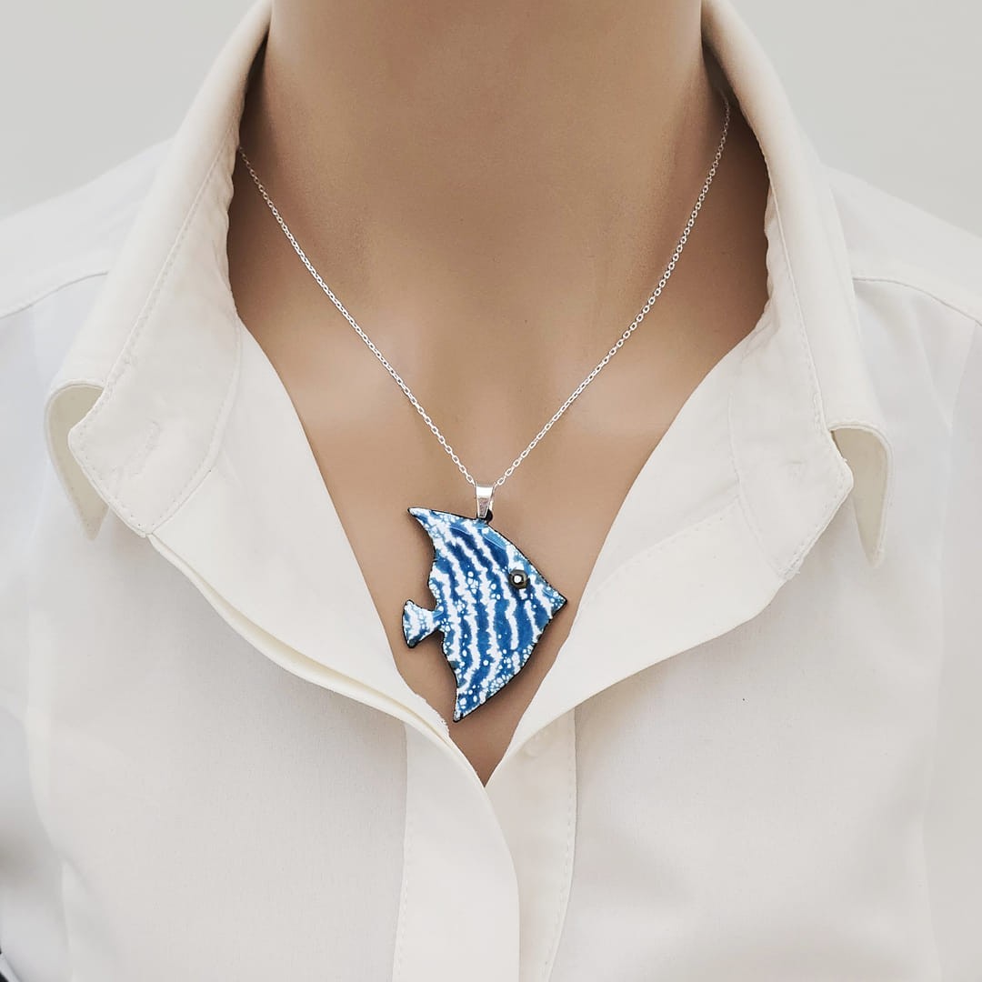Cloisonné Coral Melek Balığı Kolye Gümüş Zincirli