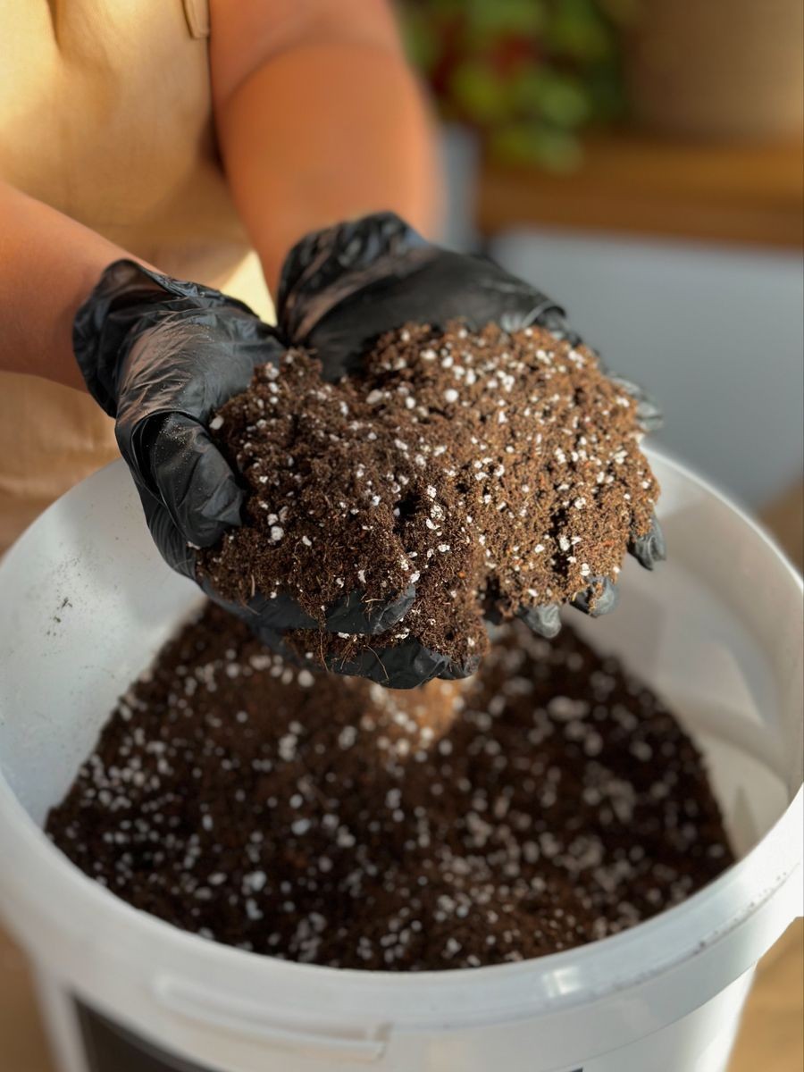 Tropikal 10 lt Bitki Toğrağı- Cocopeat Torf Karışımlı